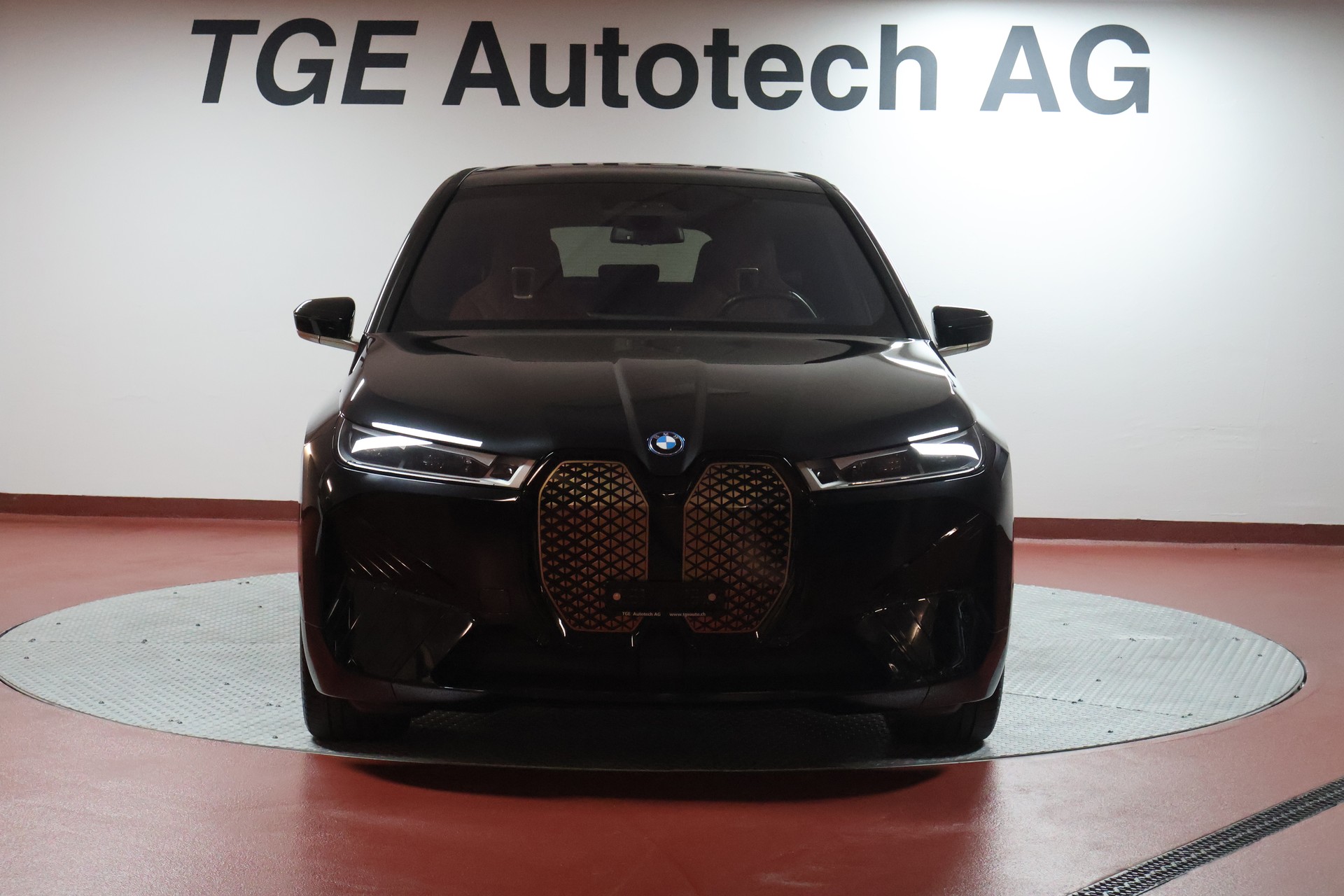 BMW iX xDrive40 Sportpaket-image-1