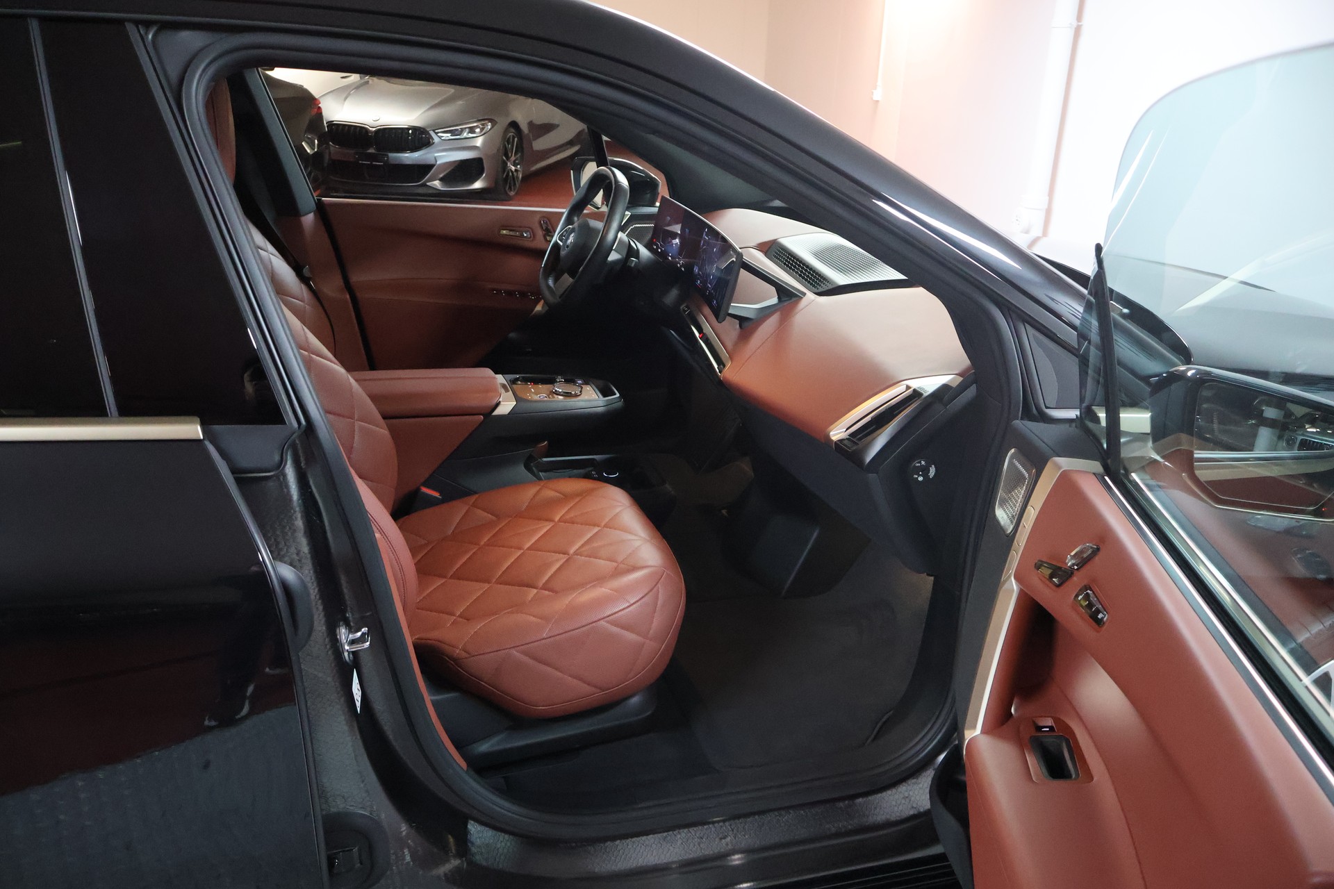 BMW iX xDrive40 Sportpaket-image-13