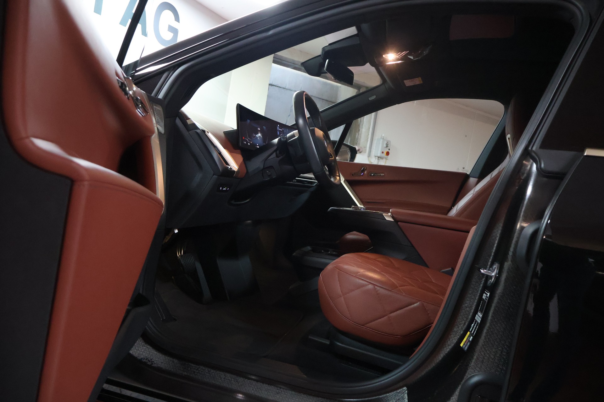 BMW iX xDrive40 Sportpaket-image-5