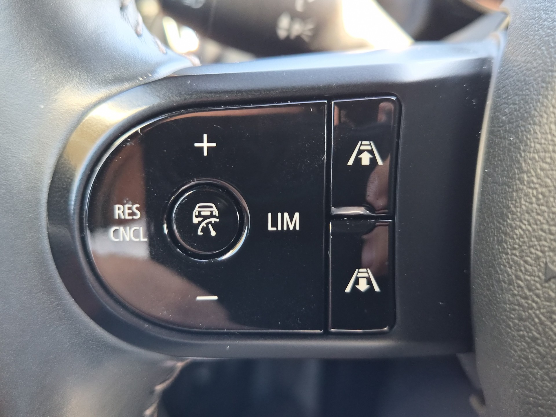 MINI Countryman Cooper SE Trafalgar ALL4 PHEV Steptronic-image-25