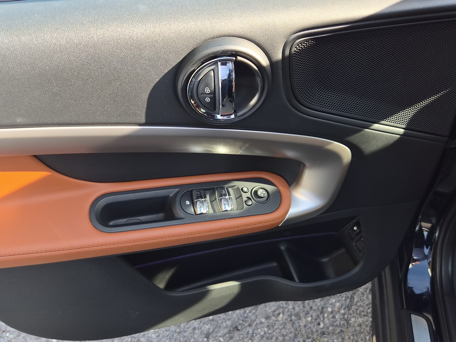 MINI Countryman Cooper SE Trafalgar ALL4 PHEV Steptronic-image-11