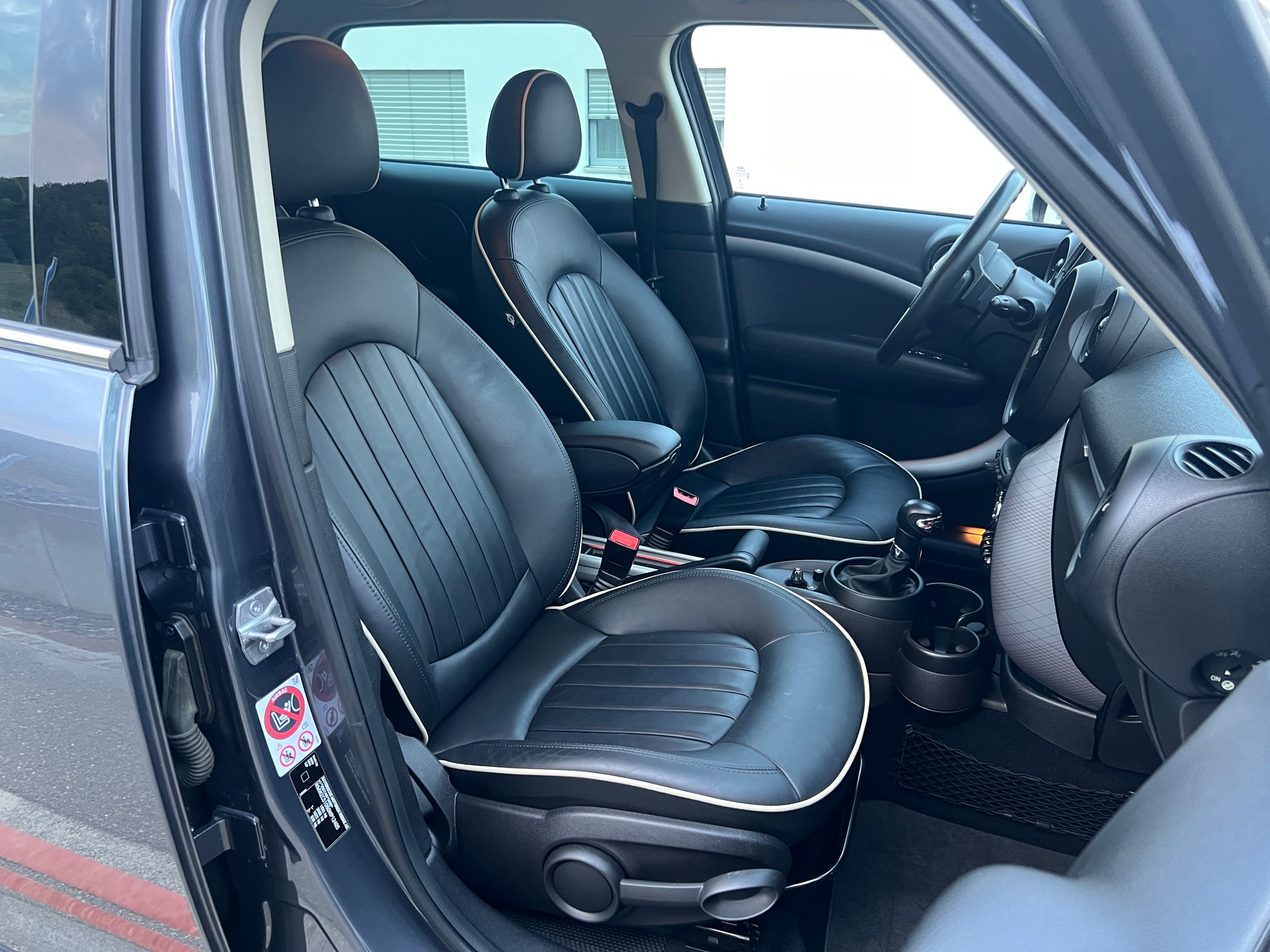 MINI Countryman Cooper S ALL4 Steptronic * Park Lane * LEDER *-image-11