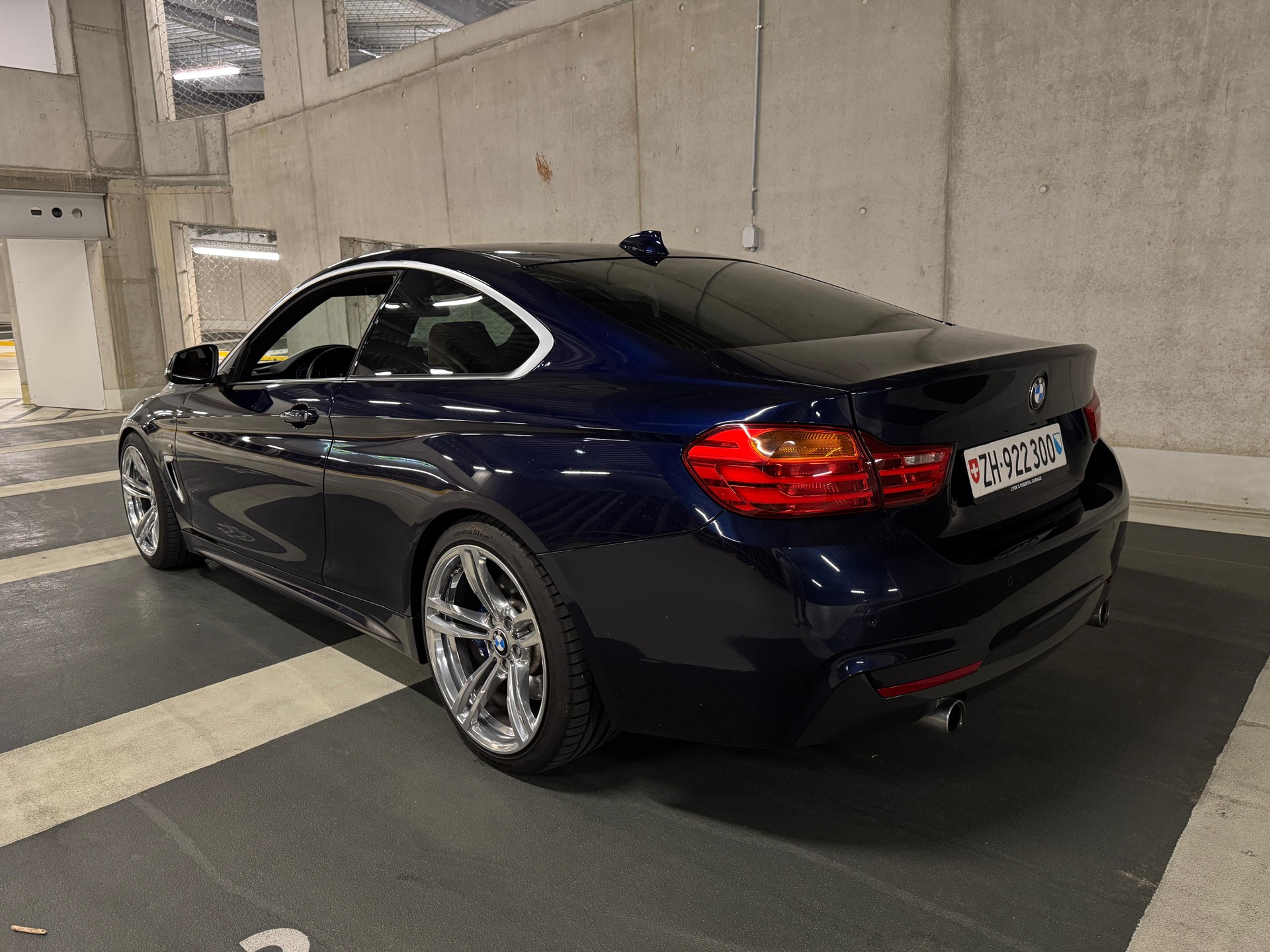 BMW 435i xDrive-image-2
