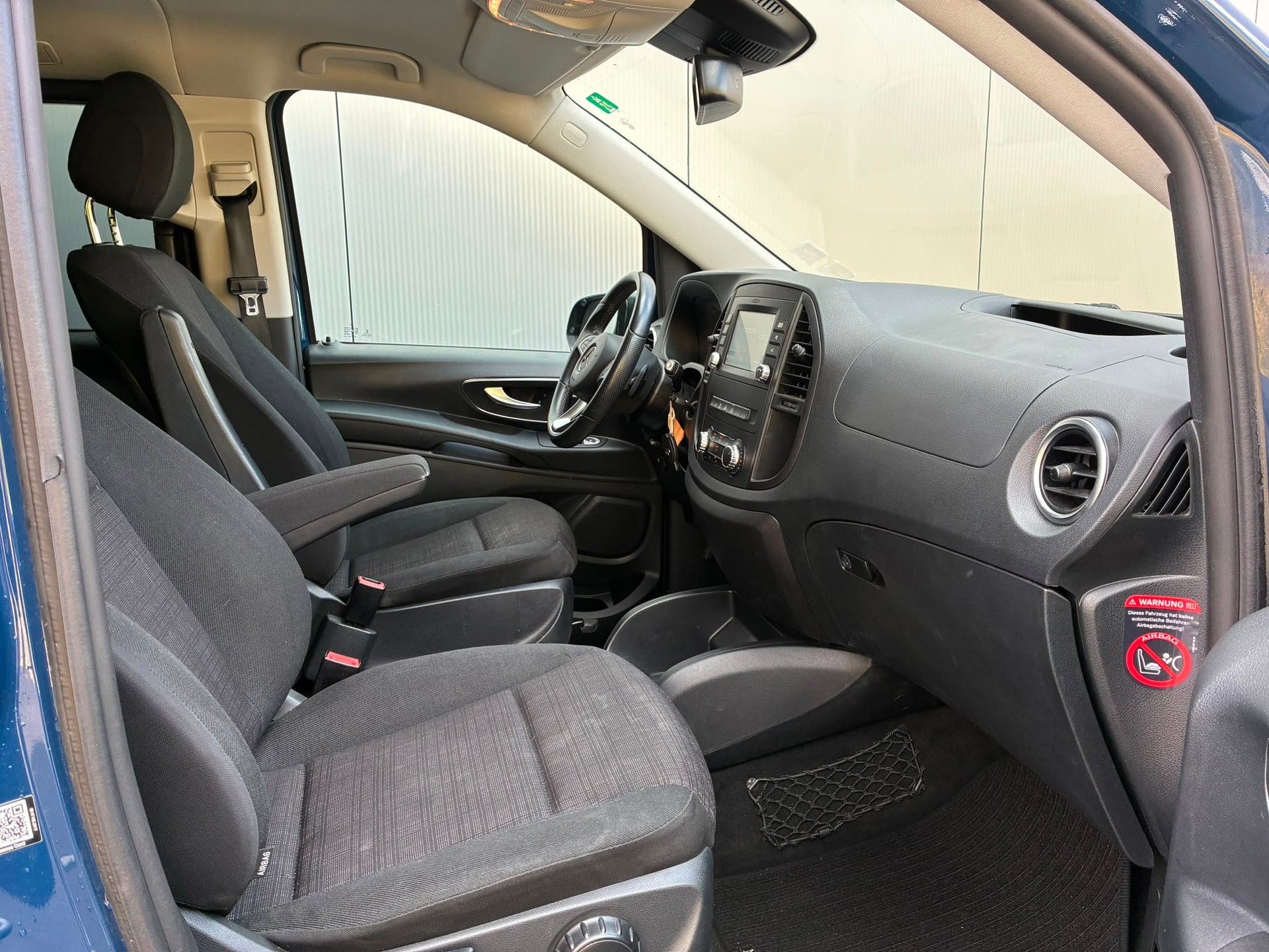 MERCEDES-BENZ Vito 116 CDI KB Tourer Select Family 3200mm L-image-9