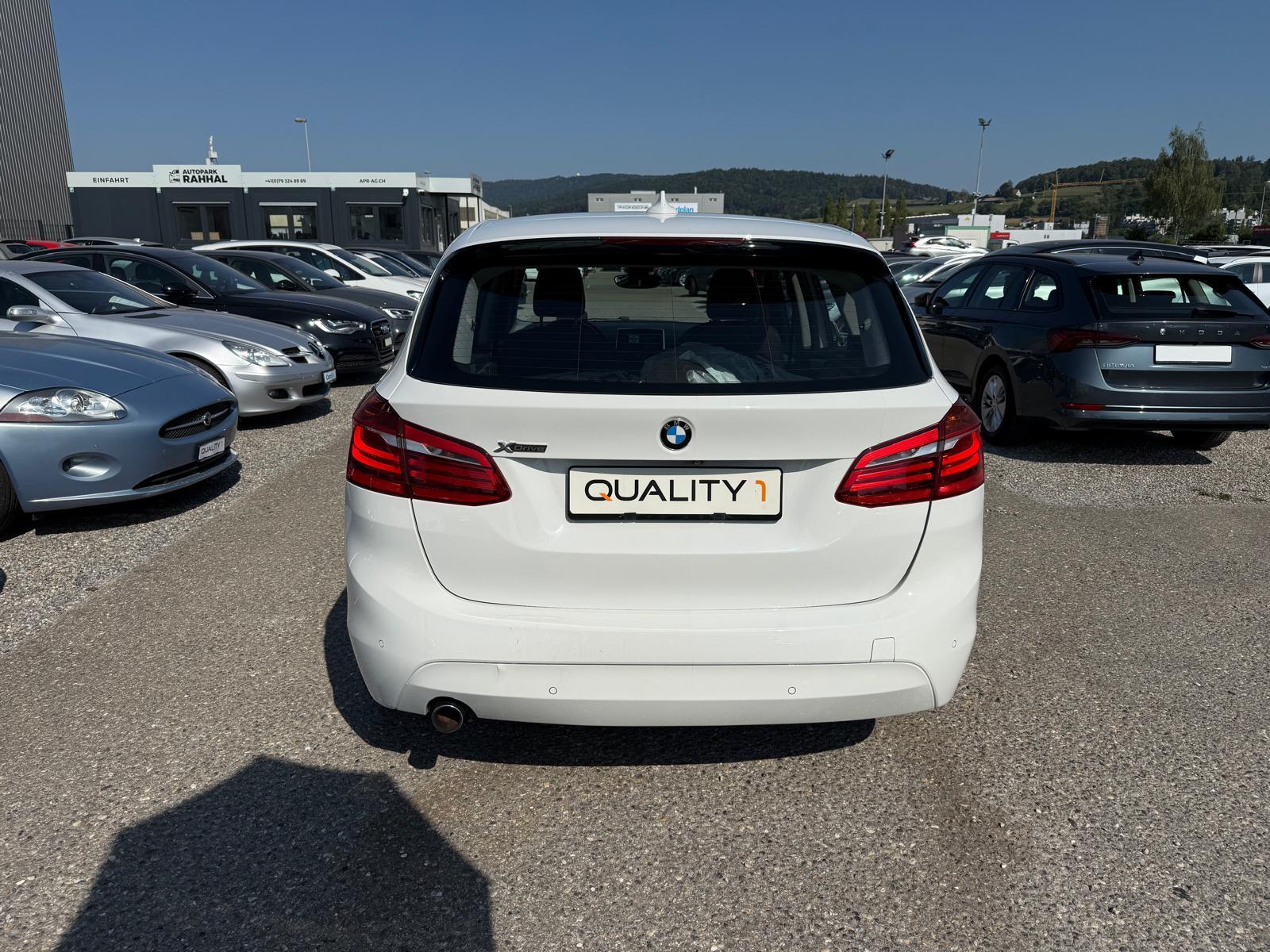 BMW 218d xDrive Active Tourer-image-4