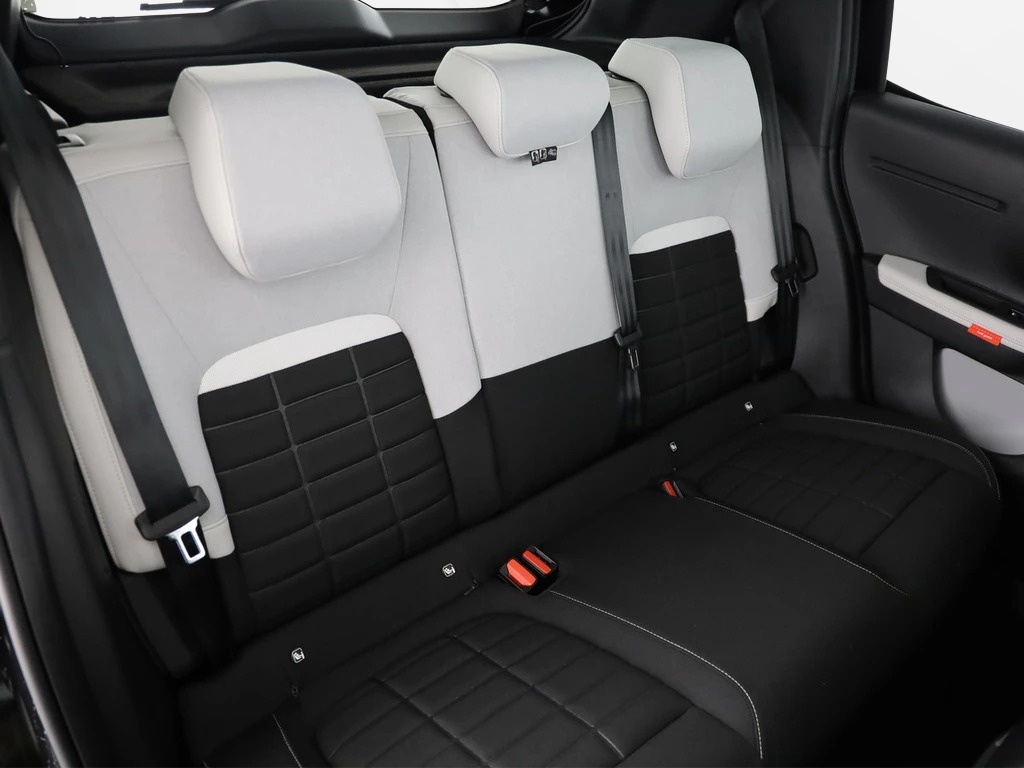 CITROEN C3 1.2 Hybrid Edition Tricolor-image-16