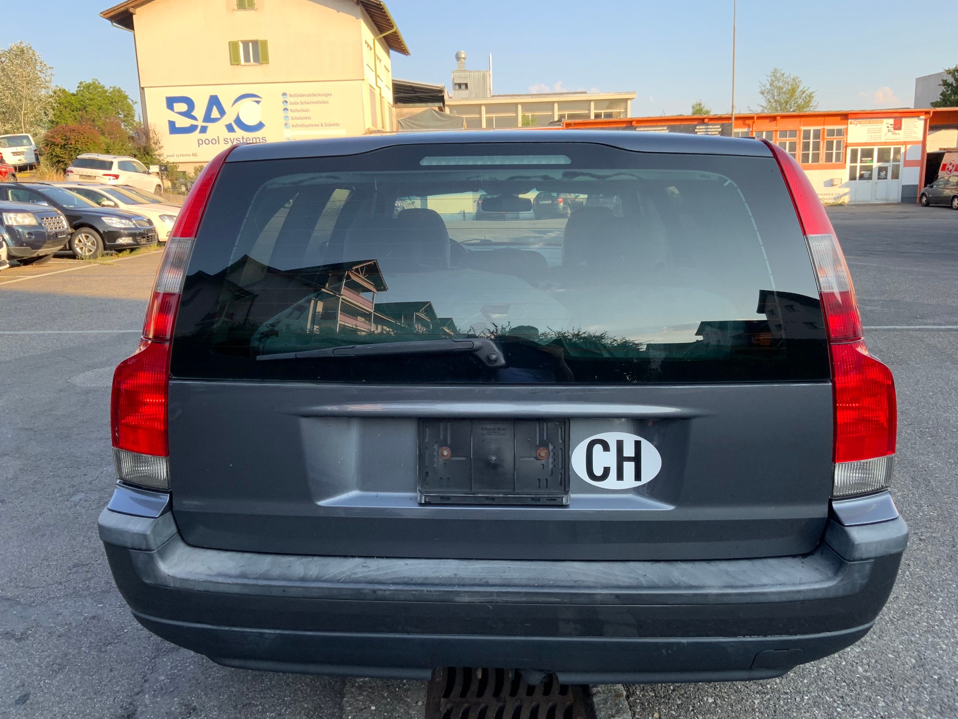 VOLVO Volvo V70 2.5 T AWD-image-5