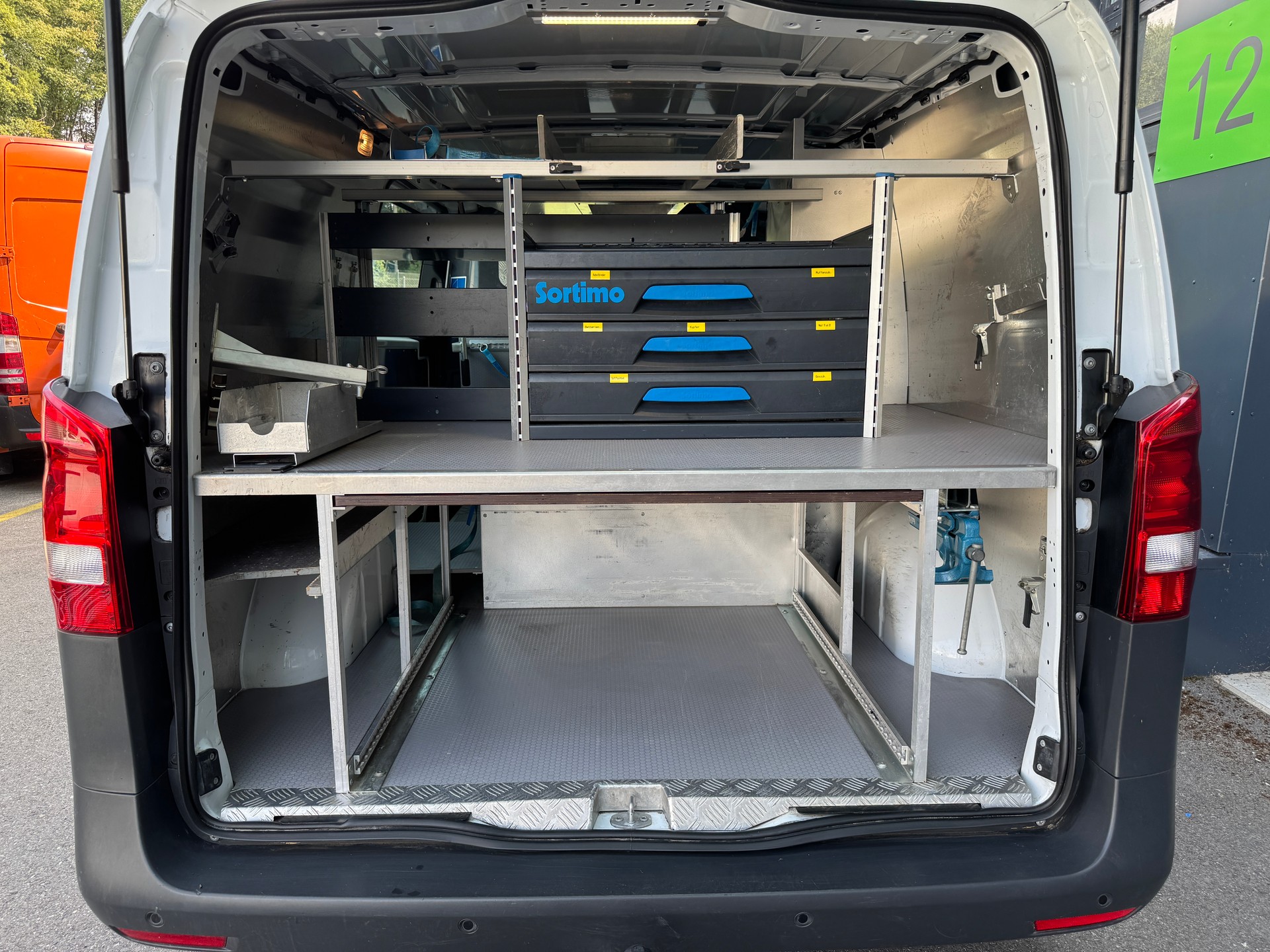MERCEDES-BENZ Vito 114 CDI Extralang 9G-Tronic 4M Base **Mit Werkstatt-Einrichtung**Anhängerkupplung**-image-14