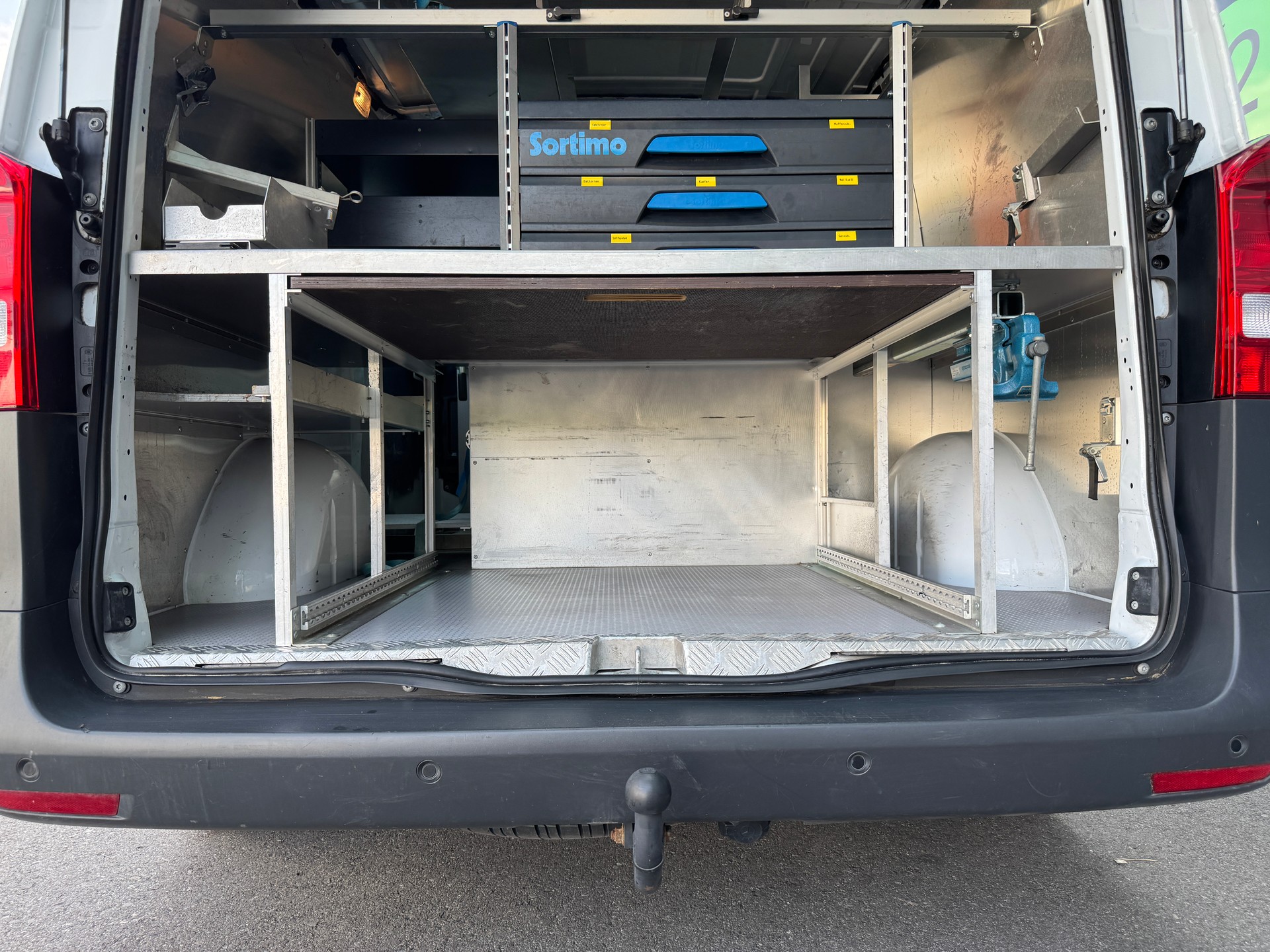 MERCEDES-BENZ Vito 114 CDI Extralang 9G-Tronic 4M Base **Mit Werkstatt-Einrichtung**Anhängerkupplung**-image-17