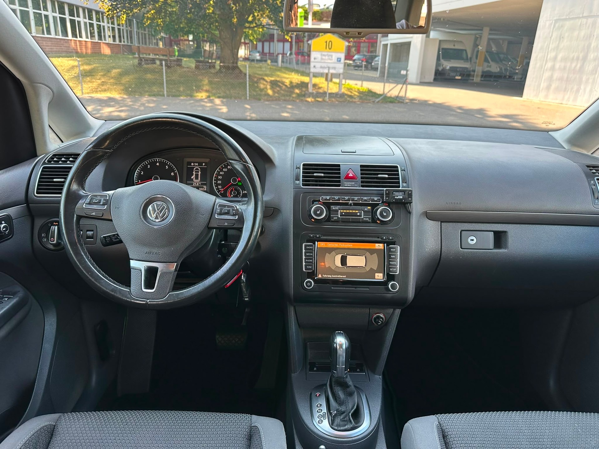 VW Touran 1.4 TSI EcoFuel Comfortline DSG-image-8