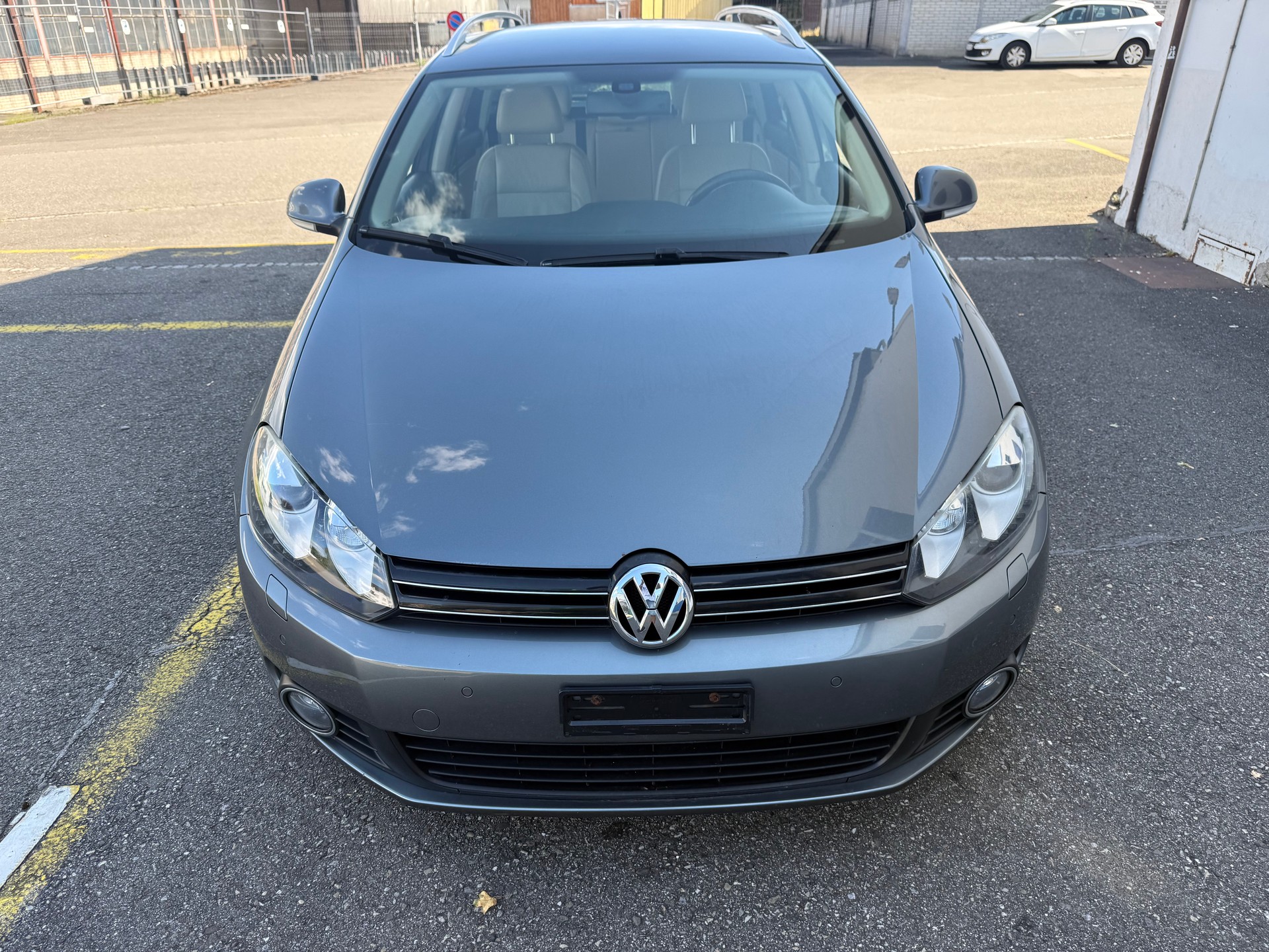 VW Golf Variant 1.4 TSI Comfortline DSG-image-1