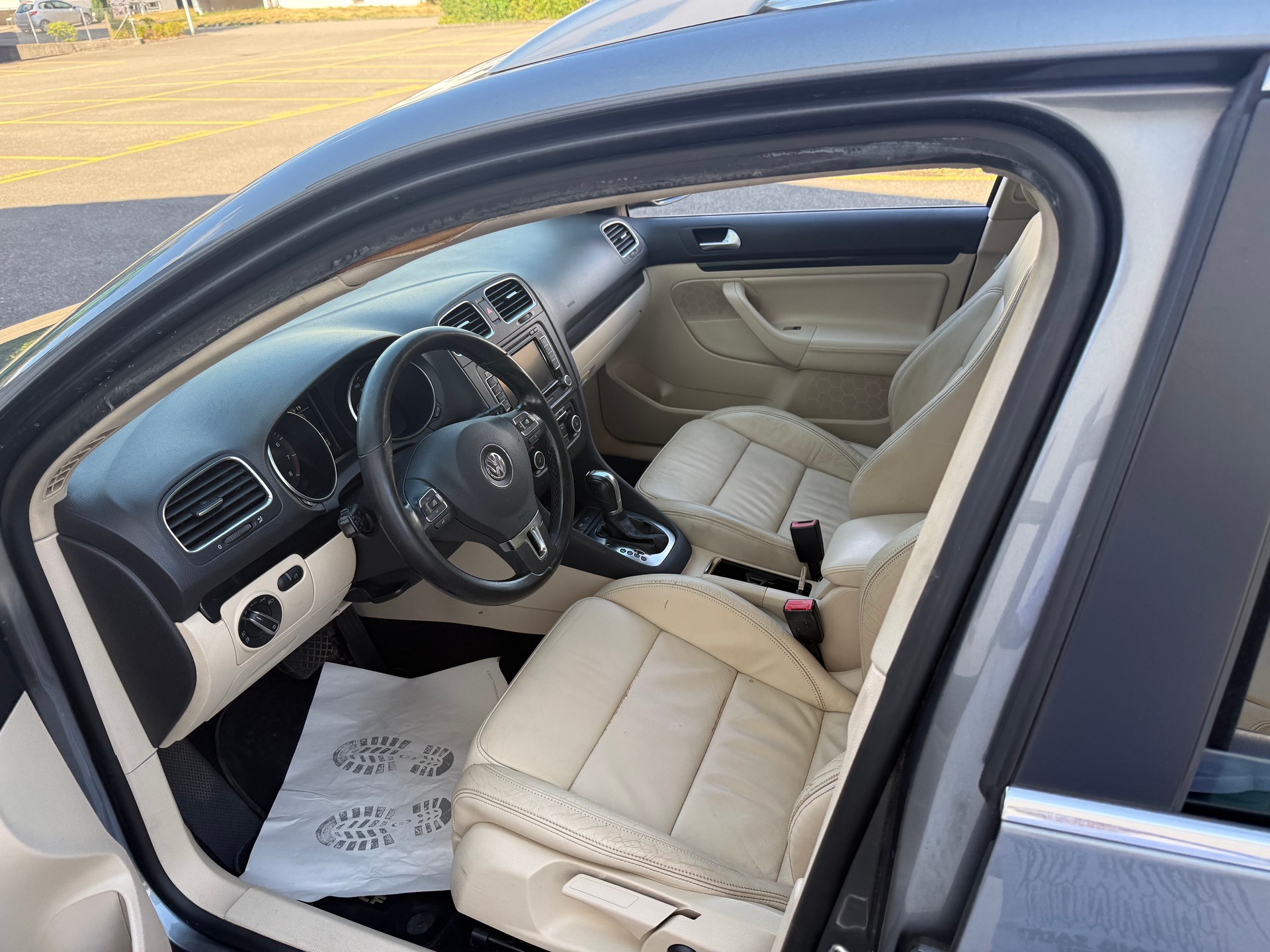 VW Golf Variant 1.4 TSI Comfortline DSG-image-7