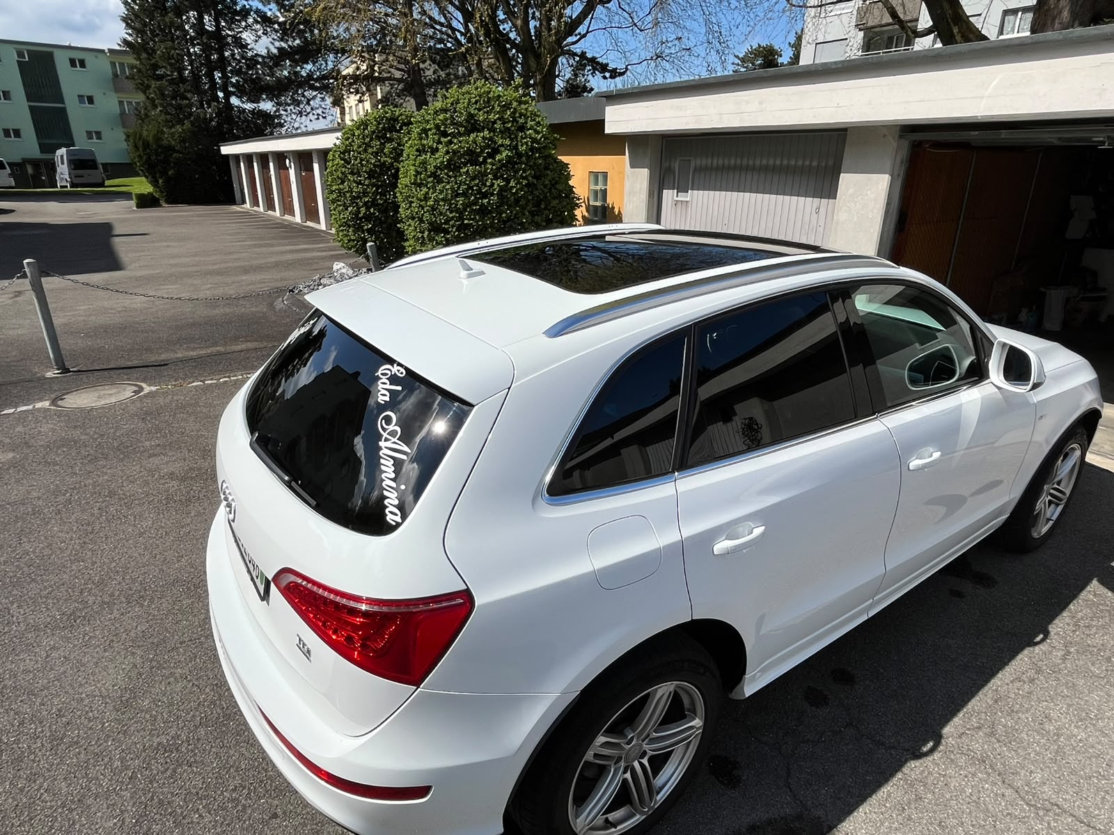 AUDI 2.0 TDI quattro S-Tronic-image-3