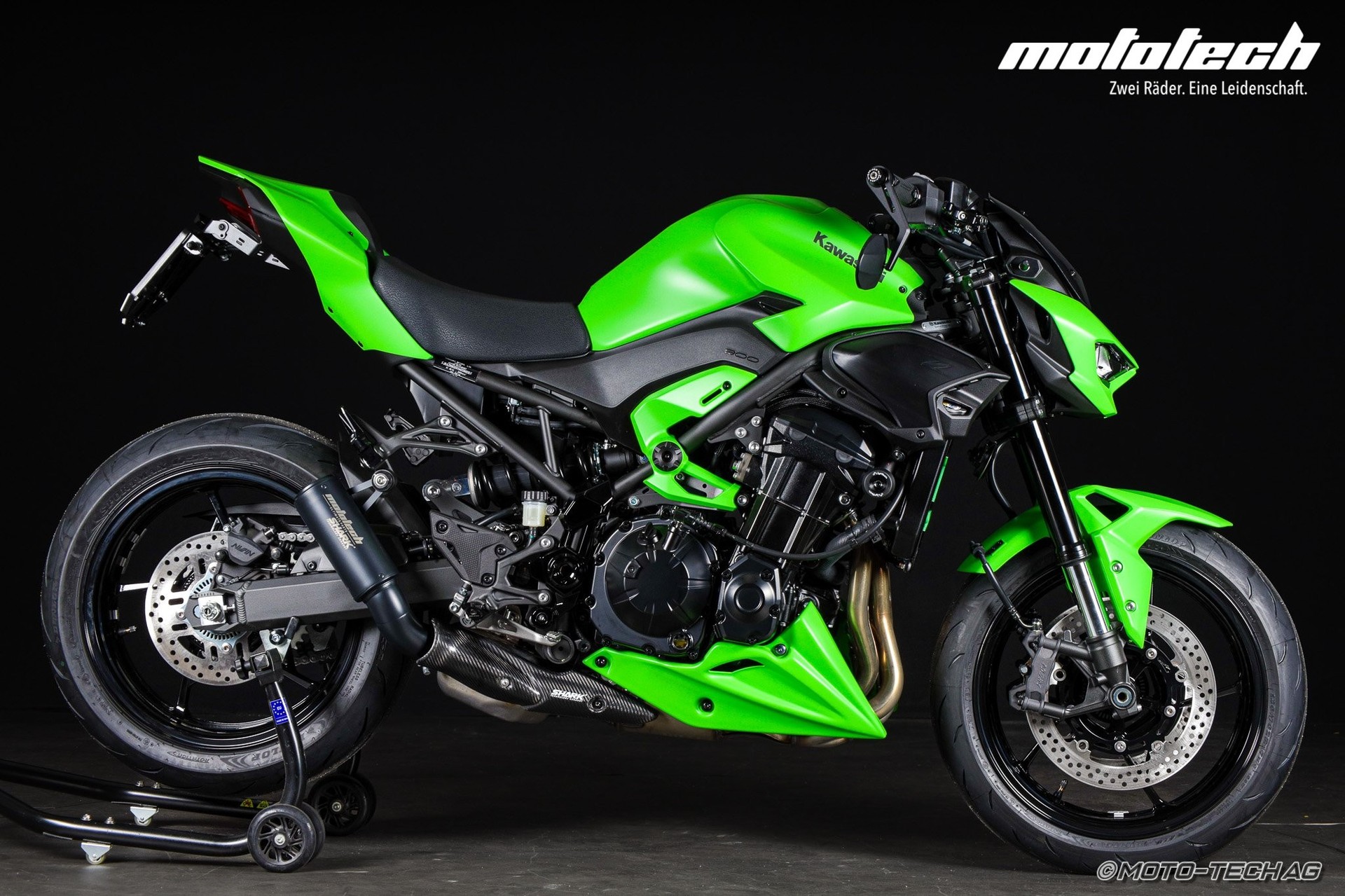 KAWASAKI Z 900-showroom-element-1