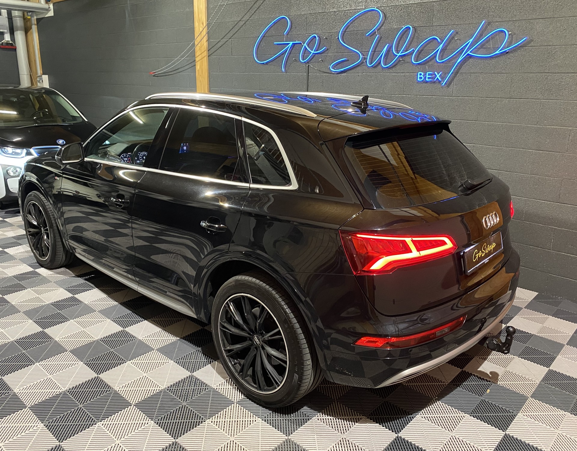AUDI Q5 3.0 TDI sport quattro tiptronic-image-10