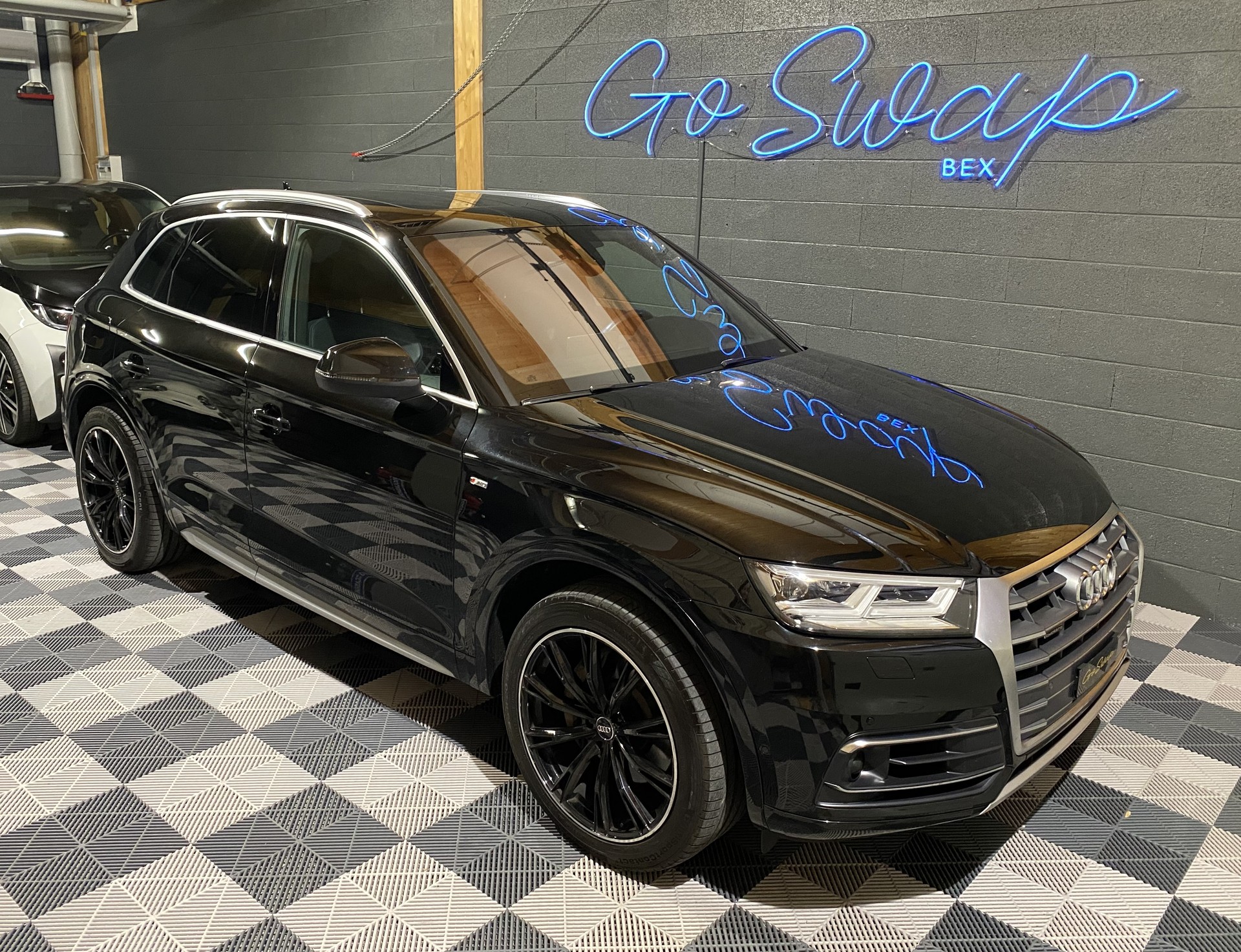 AUDI Q5 3.0 TDI sport quattro tiptronic-image-1