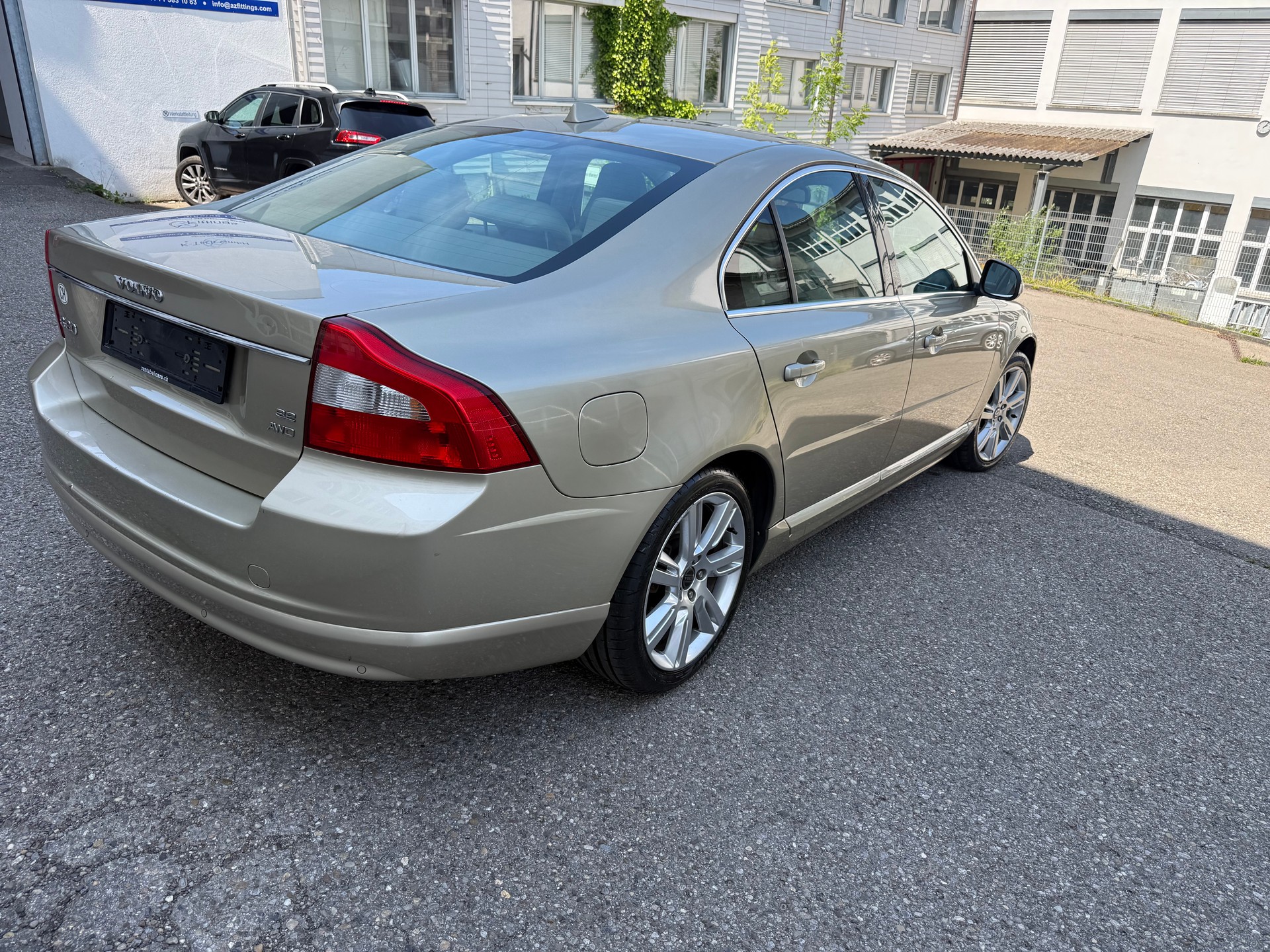 VOLVO S80 3.2 AWD Momentum Geartronic-image-5