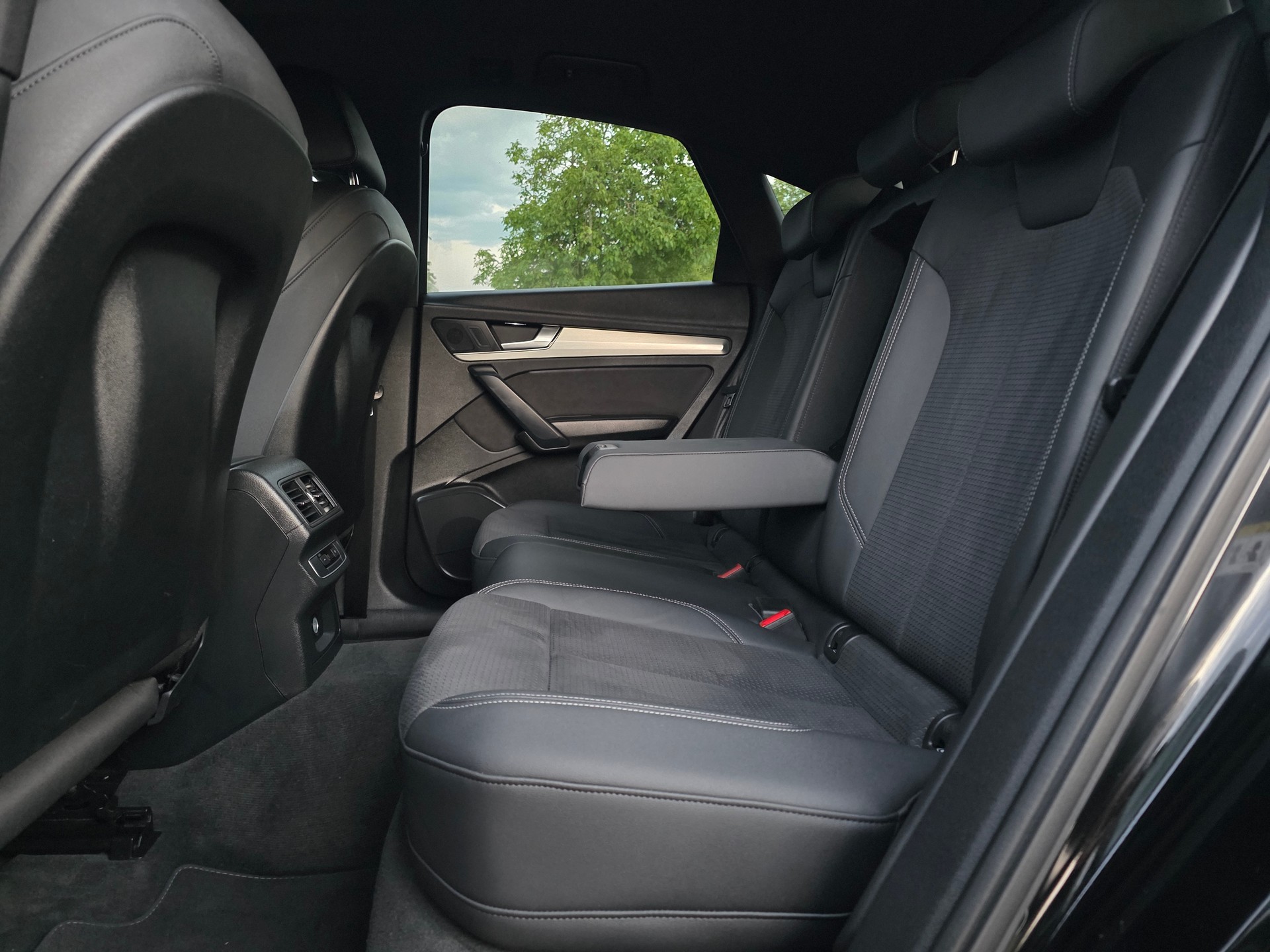 AUDI SQ5 Sportback TDI quattro tiptronic-image-11