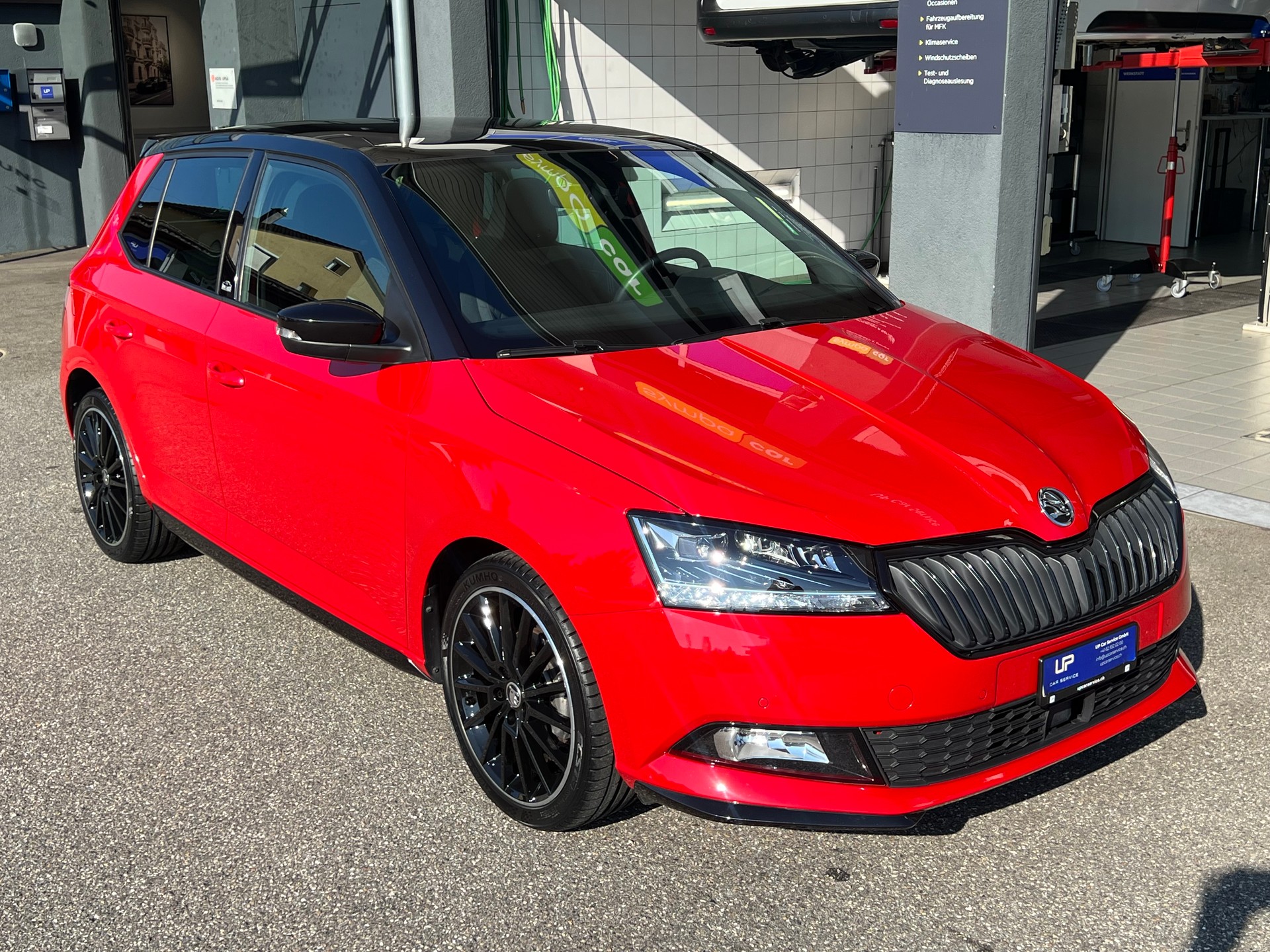SKODA Fabia 1.0 TSI Monte Carlo-showroom-element-2