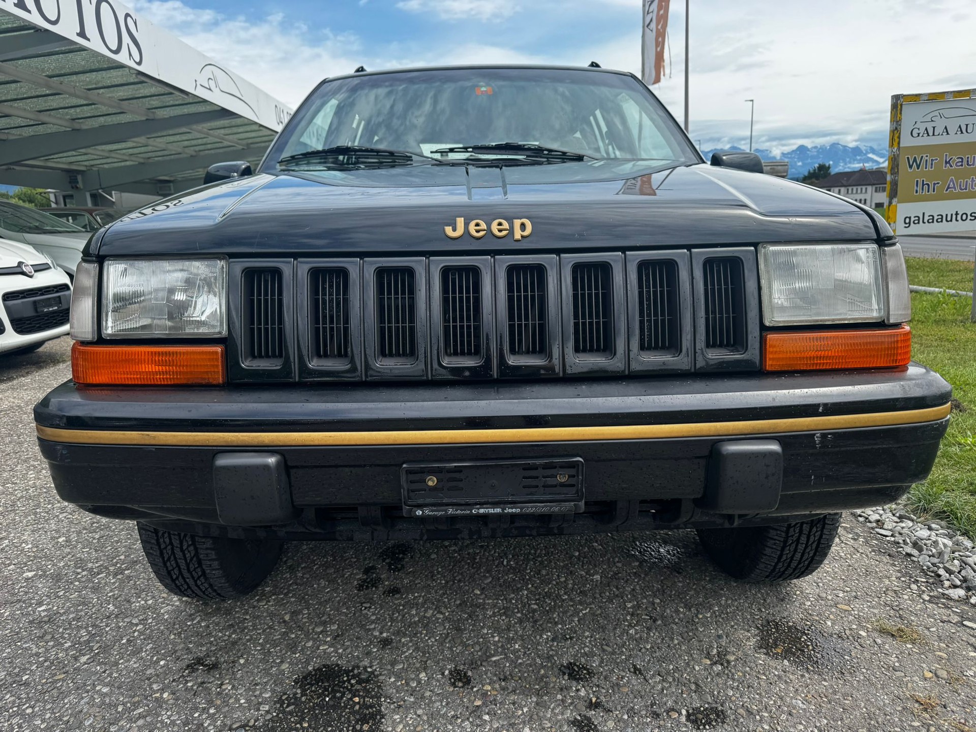 JEEP Grand Cherokee 5.2 Limited Automatic-image-1
