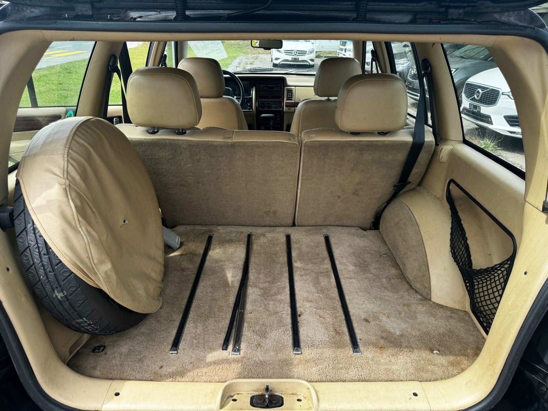 JEEP Grand Cherokee 5.2 Limited Automatic-image-10