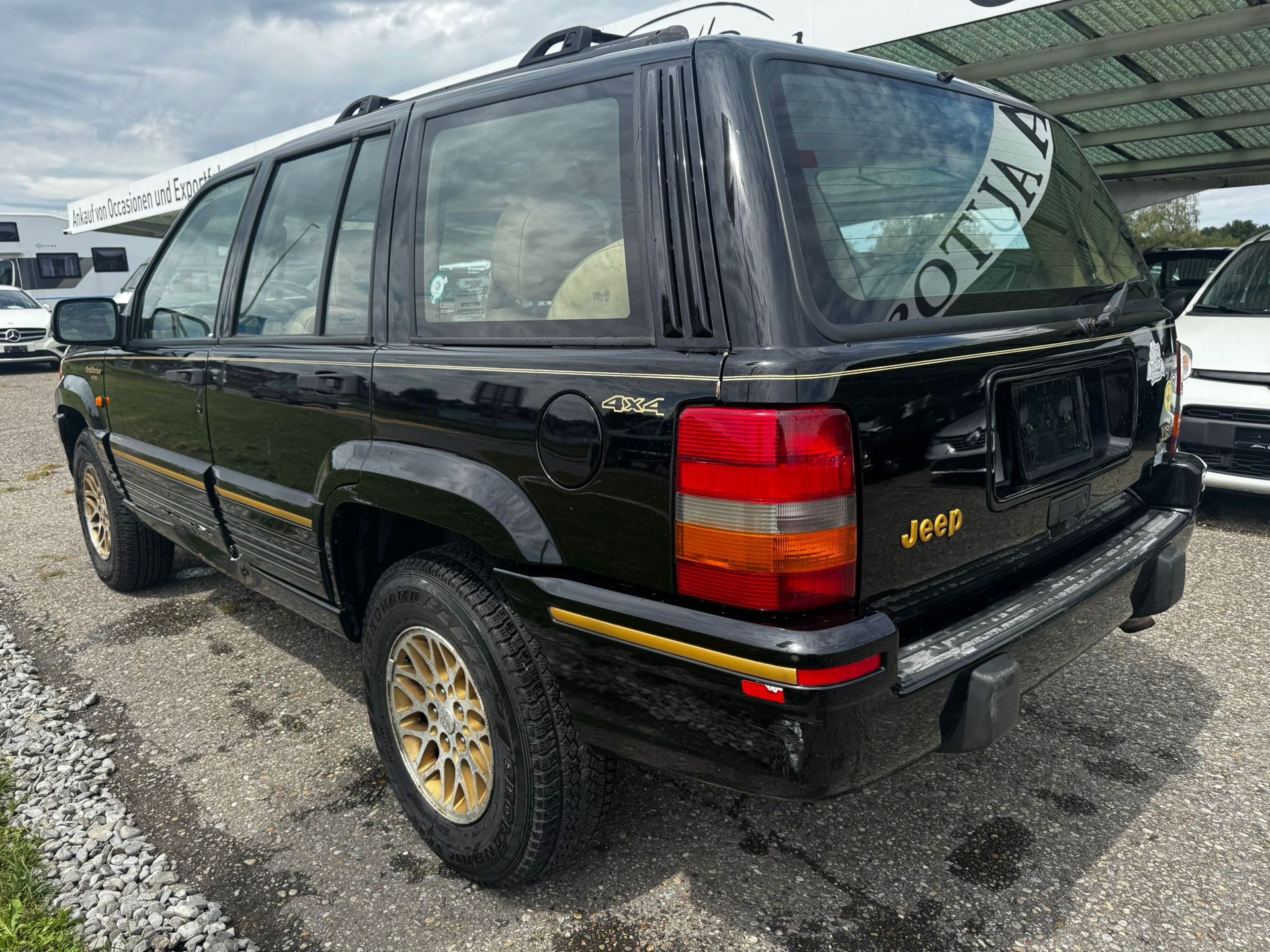 JEEP Grand Cherokee 5.2 Limited Automatic-image-3