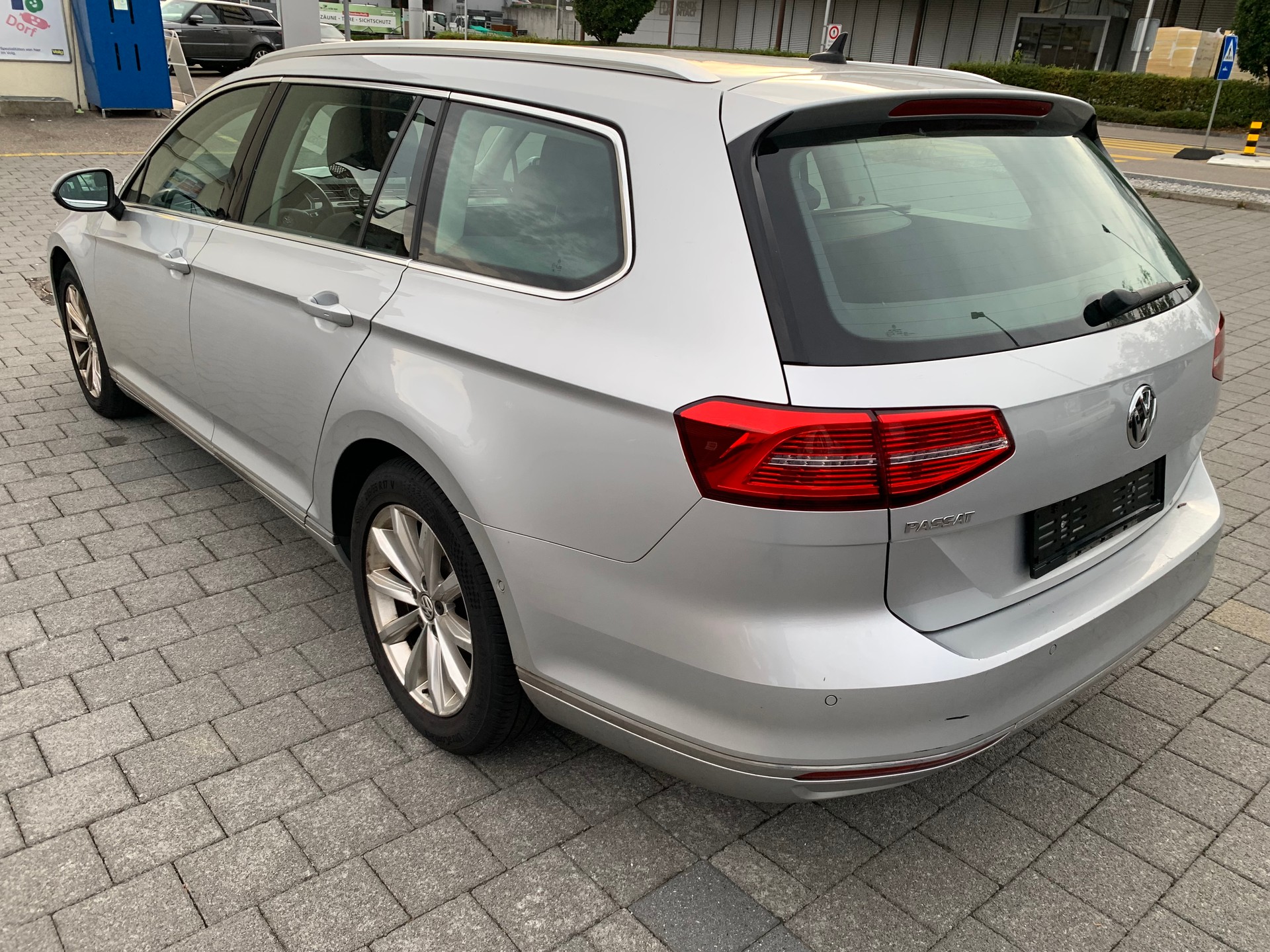 VW Passat Variant 2.0 TDI BMT Comfortline DSG-image-3