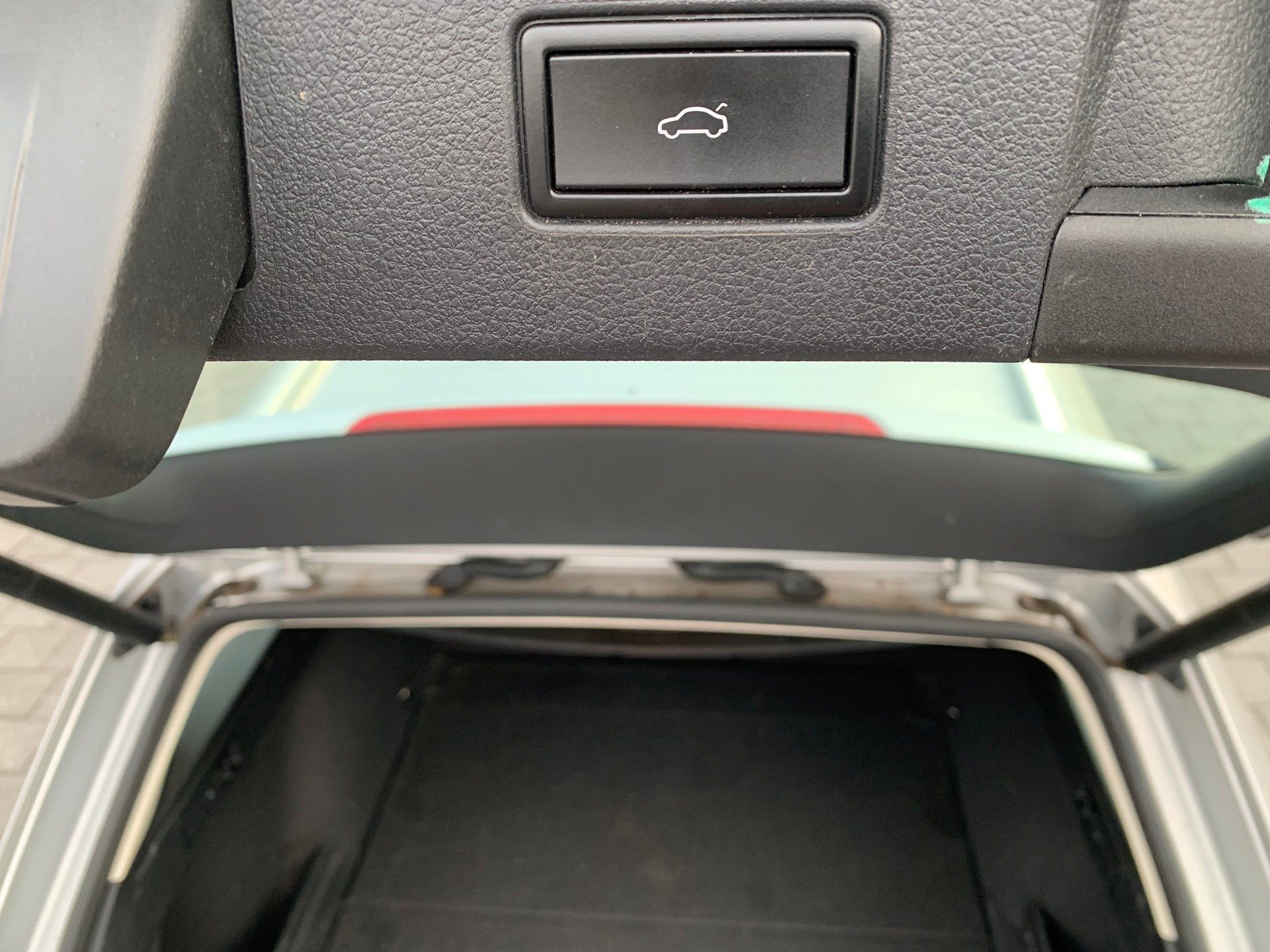 VW Passat Variant 2.0 TDI BMT Comfortline DSG-image-14