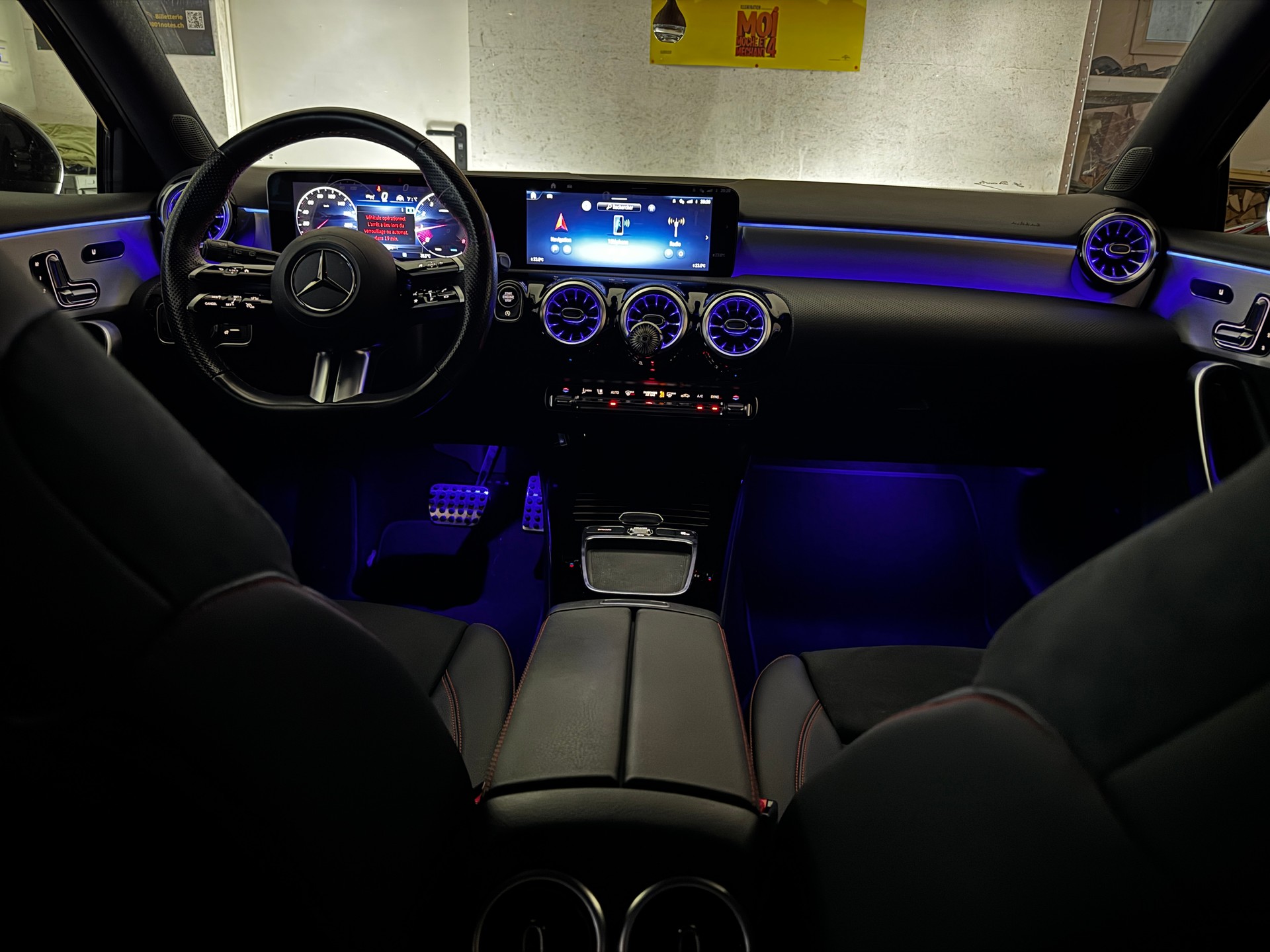 MERCEDES-BENZ A 250 AMG Line 4m-image-3