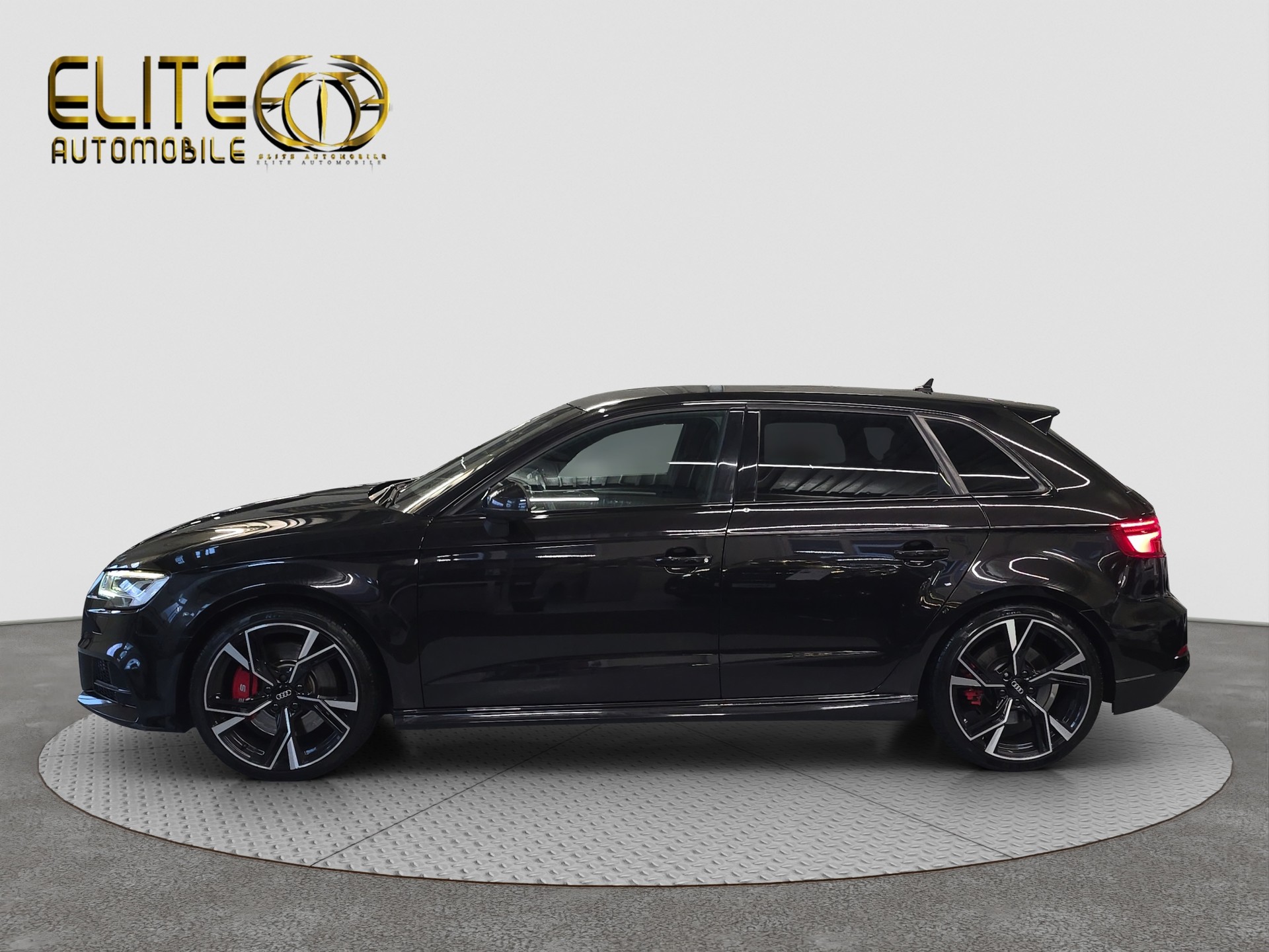 AUDI S3 Sportback 2.0 TFSI quattro S-Tronic-image-4