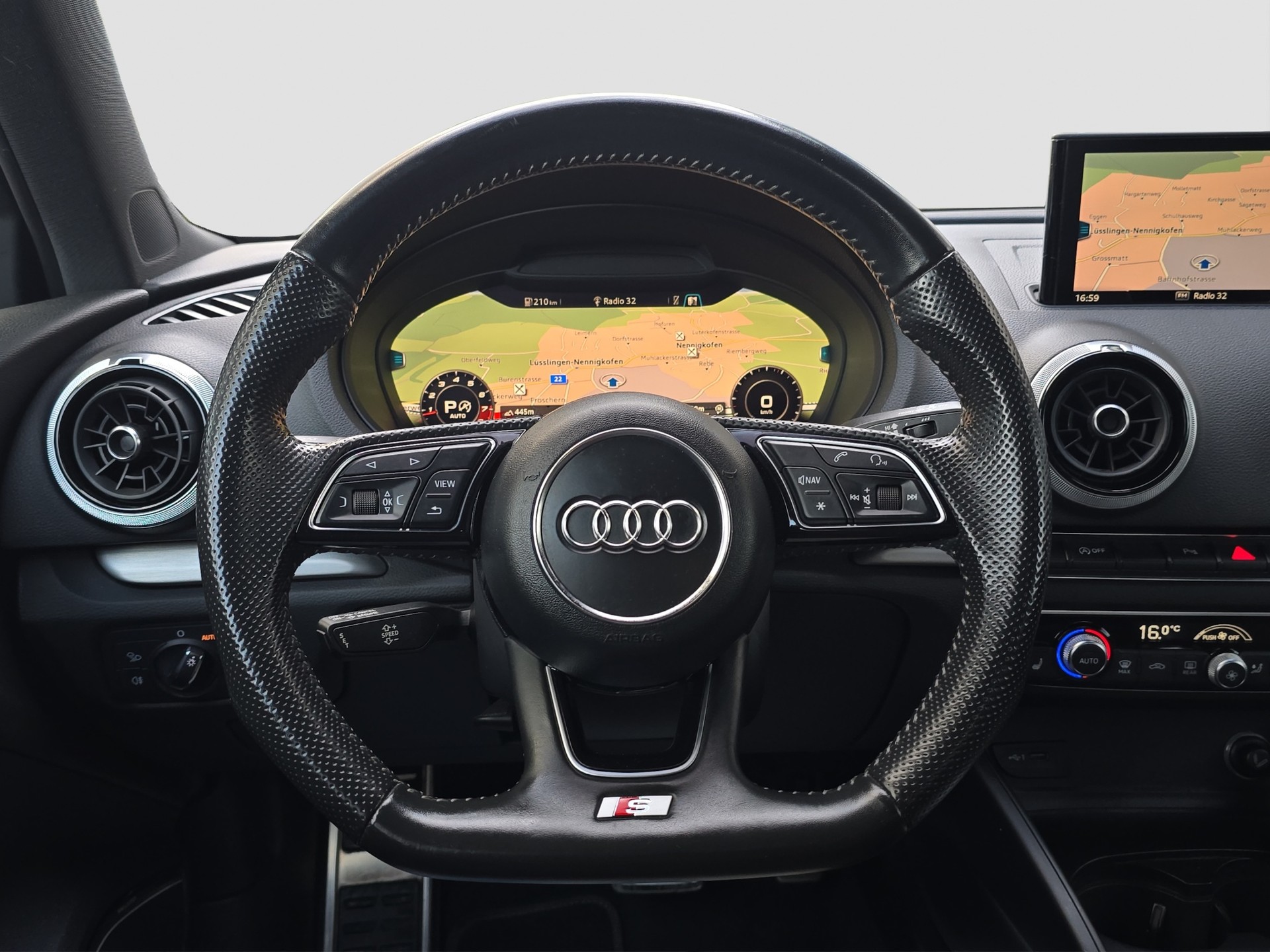 AUDI S3 Sportback 2.0 TFSI quattro S-Tronic-image-11