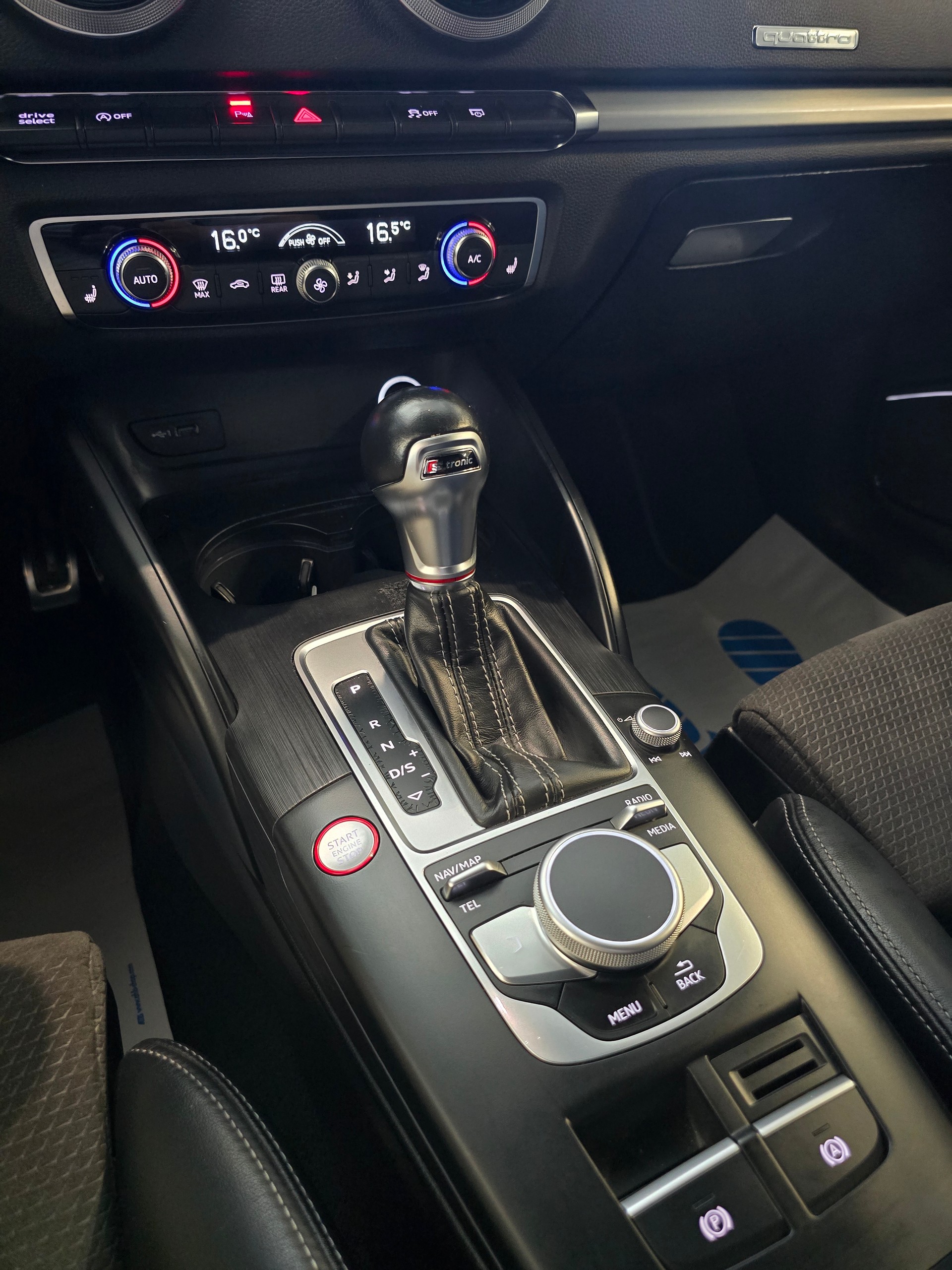 AUDI S3 Sportback 2.0 TFSI quattro S-Tronic-image-22