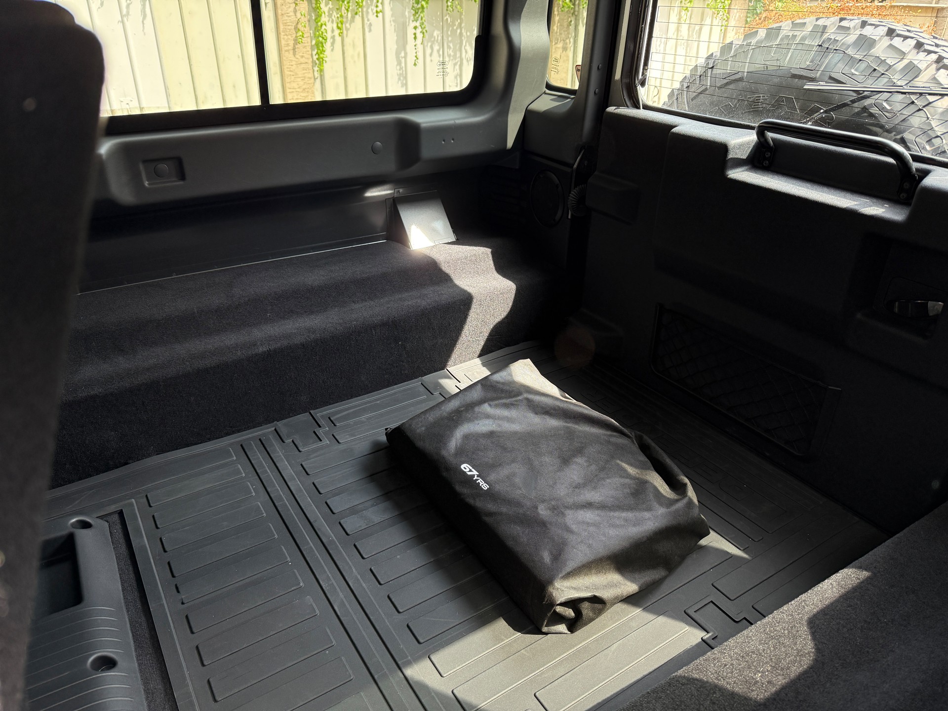 LAND ROVER Defender 110 2.2 TD4 Station Wagon-image-15