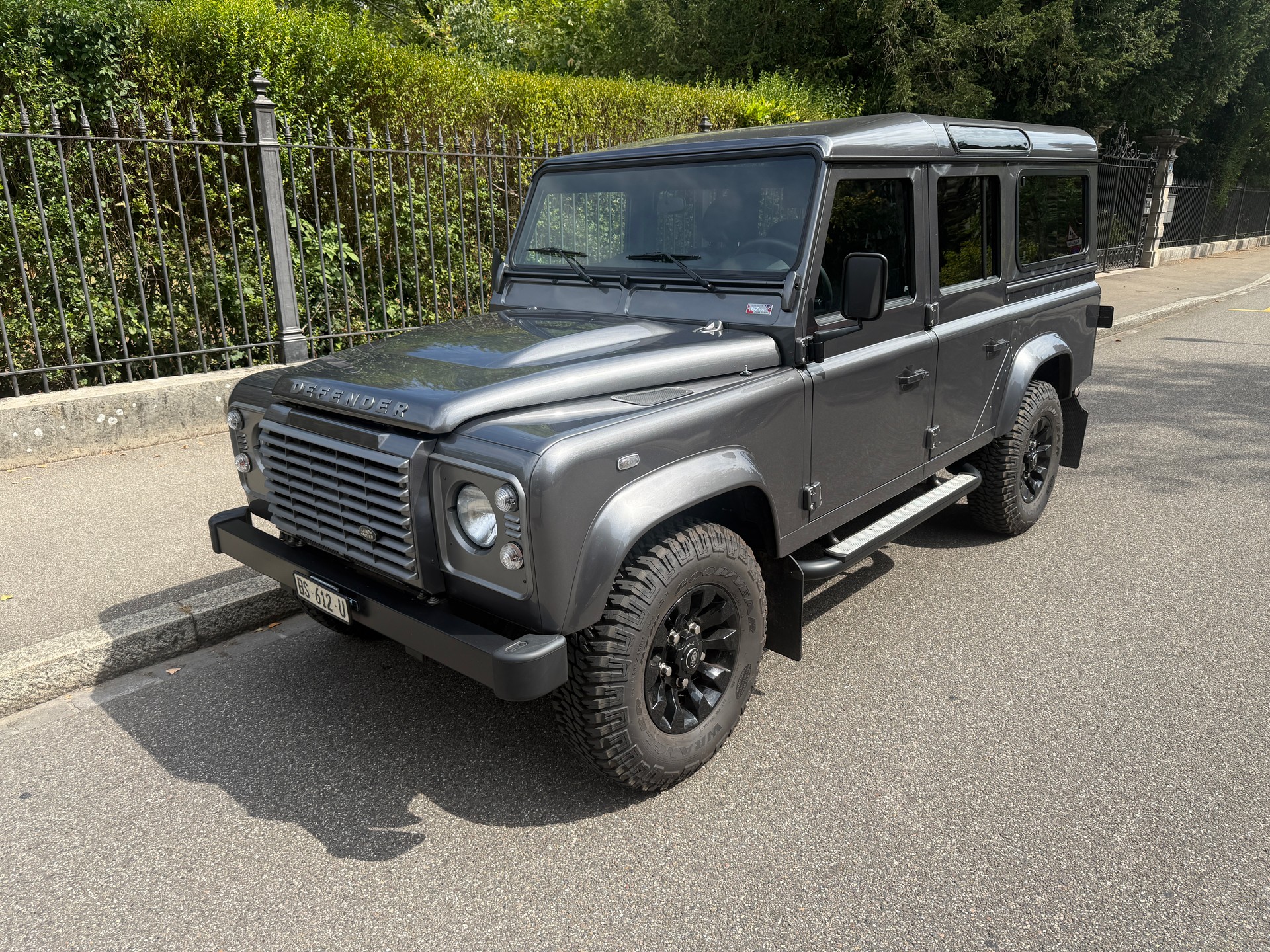 LAND ROVER Defender 110 2.2 TD4 Station Wagon