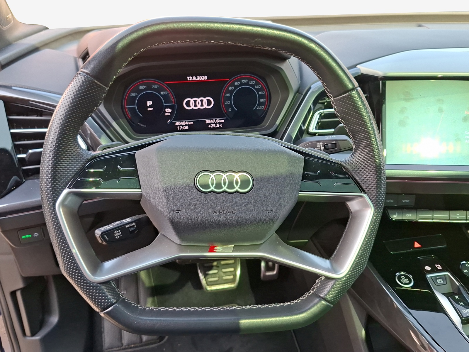 AUDI Q4 Sportback e-tron 50 quattro-image-10