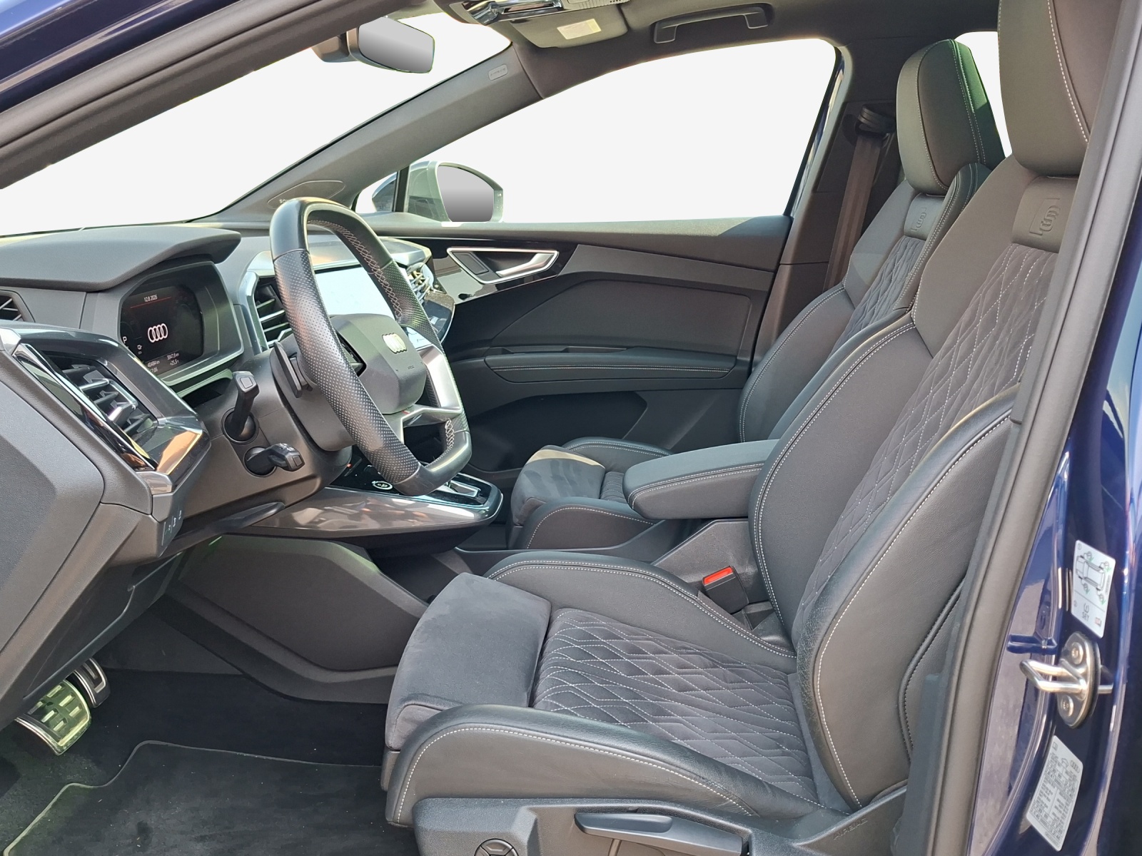 AUDI Q4 Sportback e-tron 50 quattro-image-8