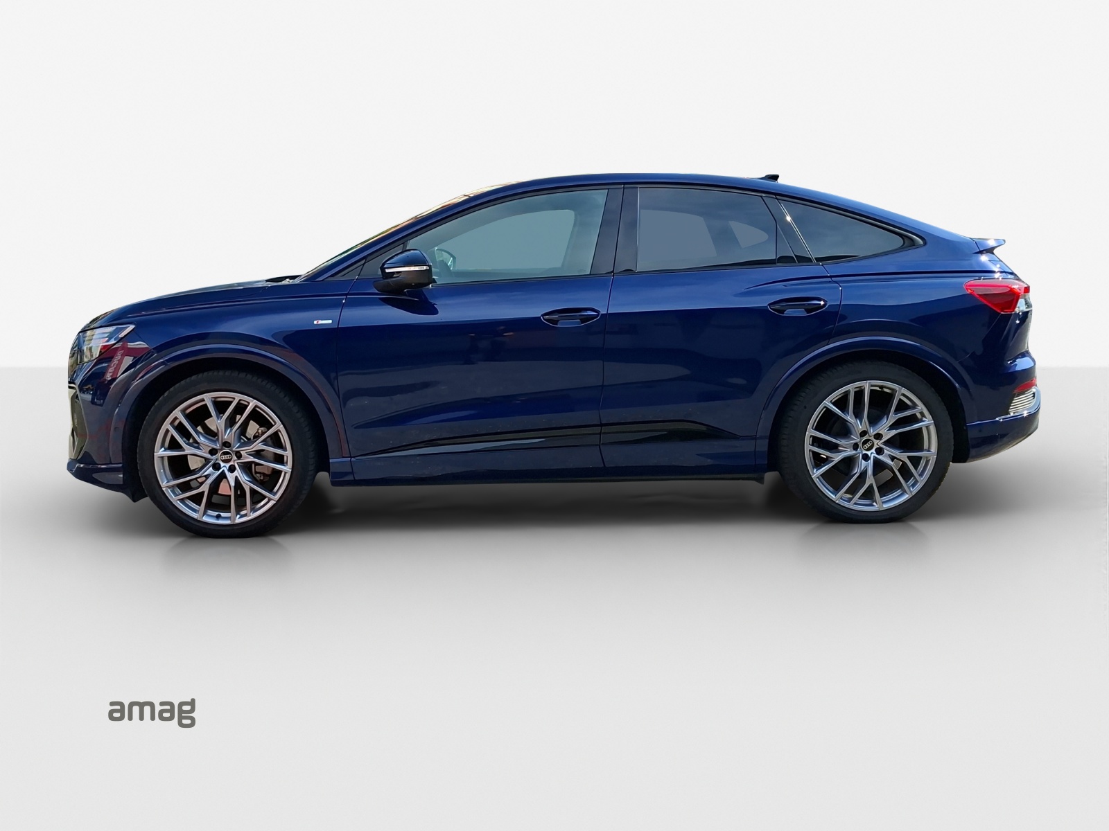 AUDI Q4 Sportback e-tron 50 quattro-showroom-element-2