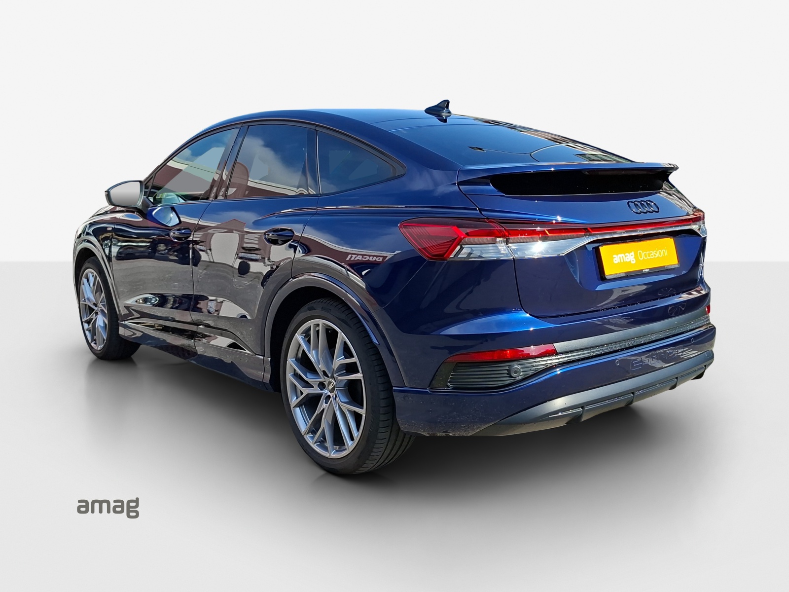 AUDI Q4 Sportback e-tron 50 quattro-showroom-element-3