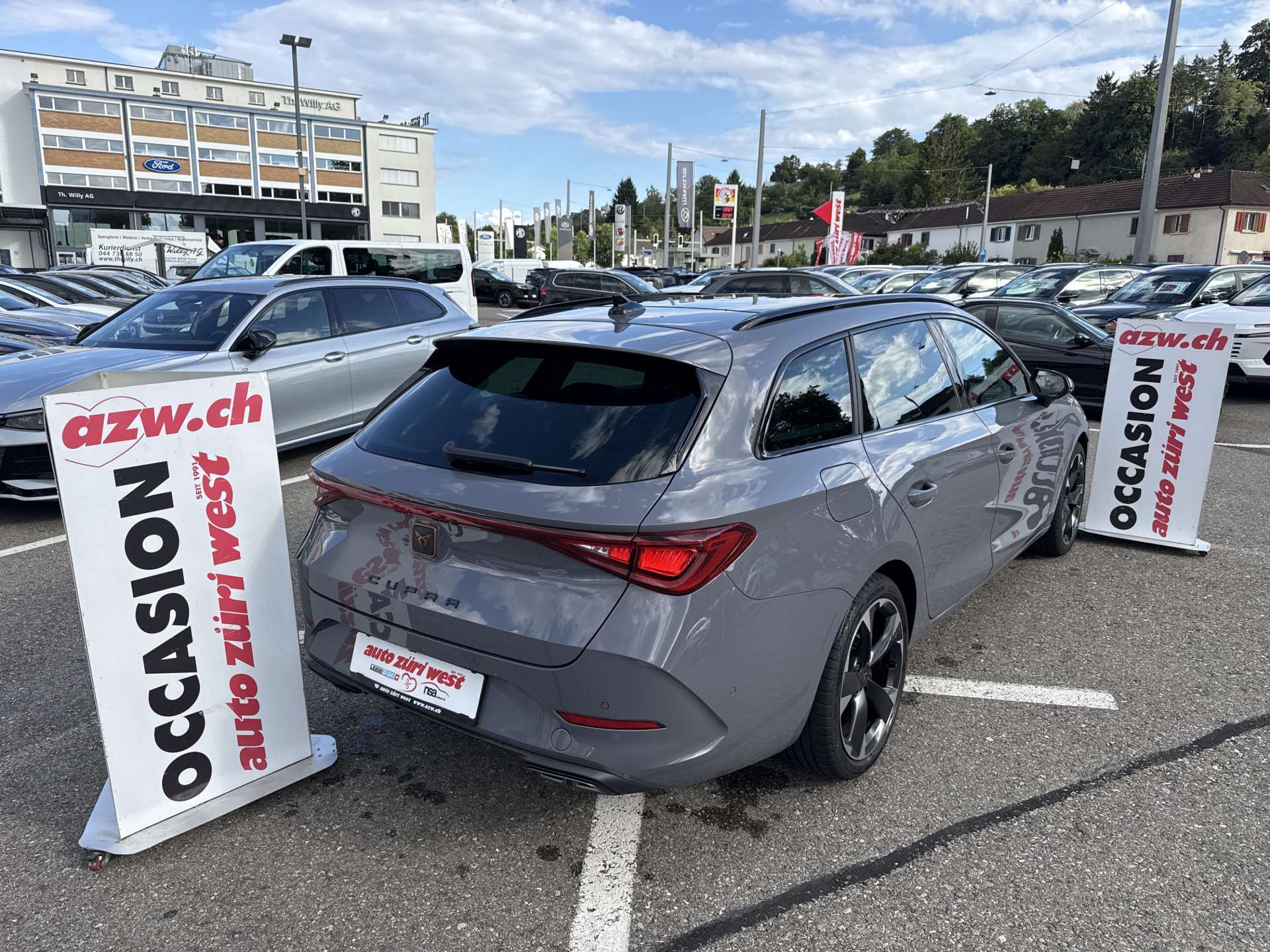 CUPRA LEON ST 1.5 eTSi DSG-Automat-image-2