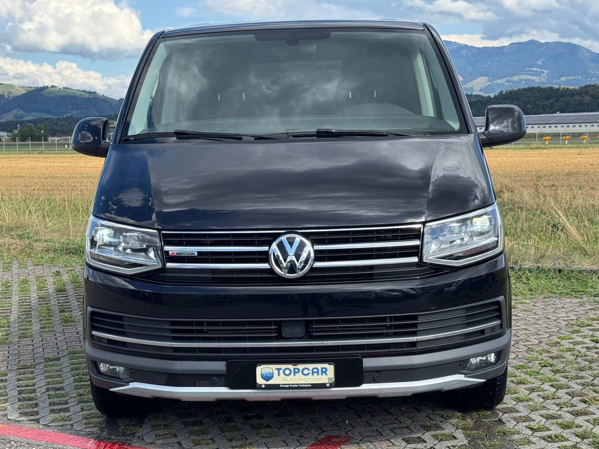 VW T6 Multivan 2.0 Bi-TDI Panamericana DSG-image-1