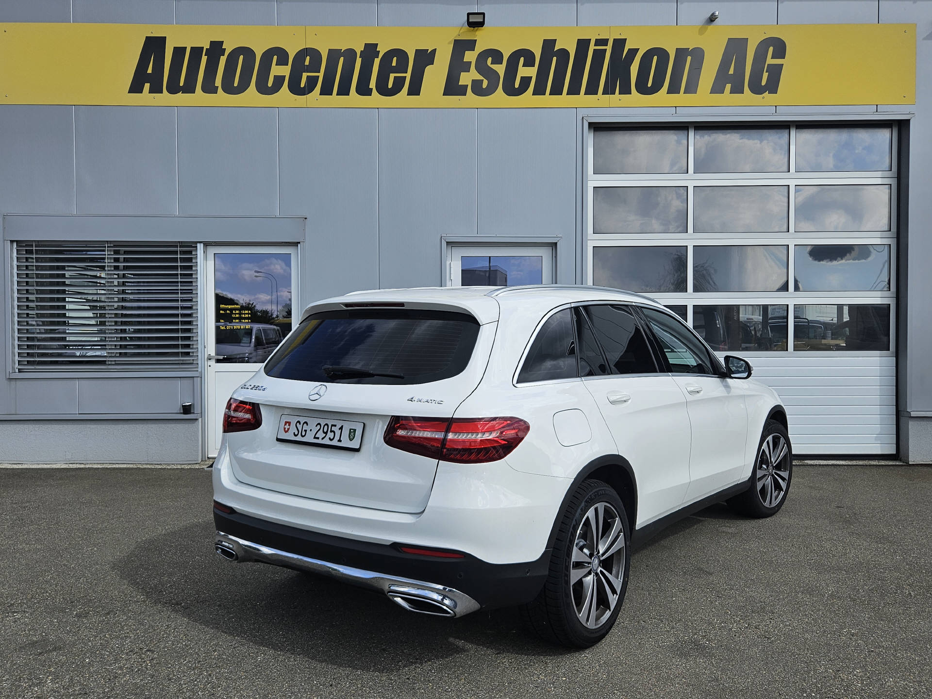 MERCEDES-BENZ GLC 250 d Exclusive 4m * Frisch ab MFK * Top Ausstattung *-image-3
