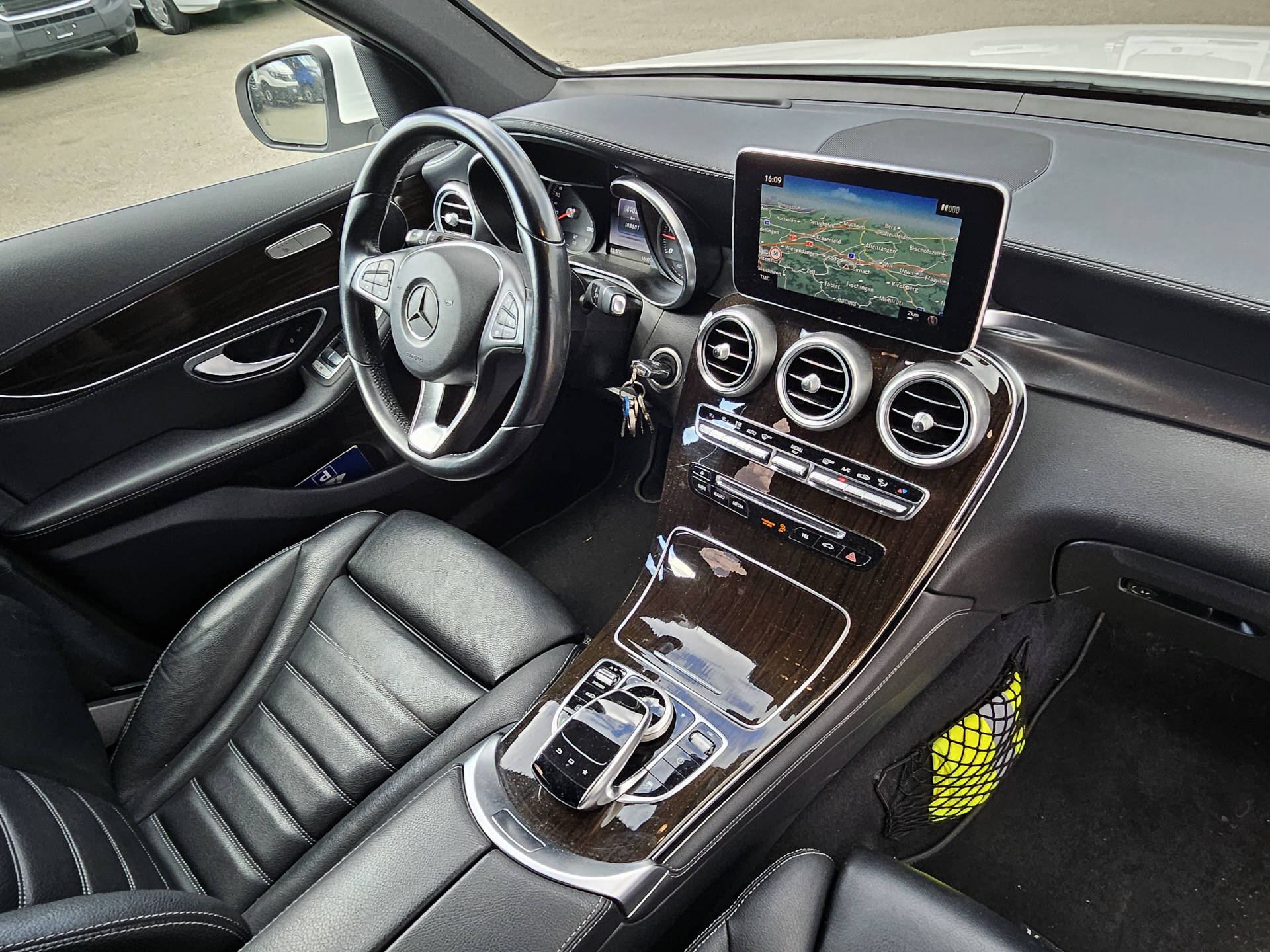 MERCEDES-BENZ GLC 250 d Exclusive 4m * Frisch ab MFK * Top Ausstattung *-image-15