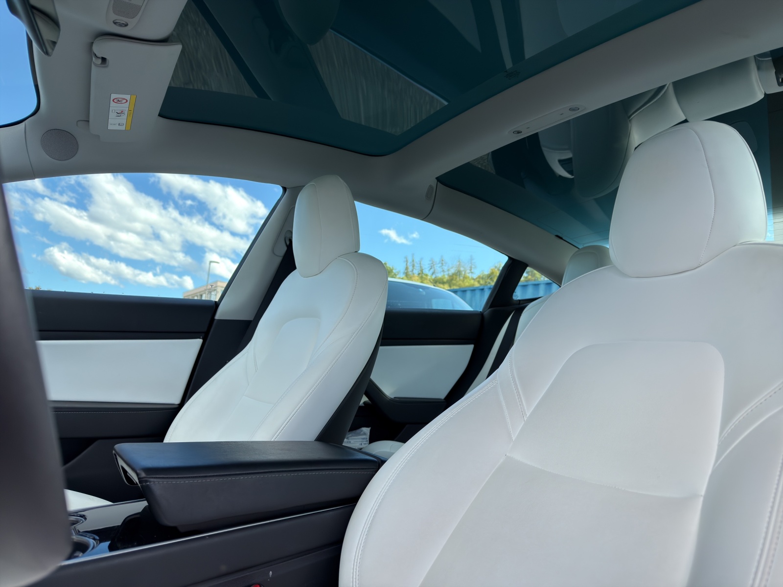 TESLA Model 3 Performance Dual Motor AWD-image-9