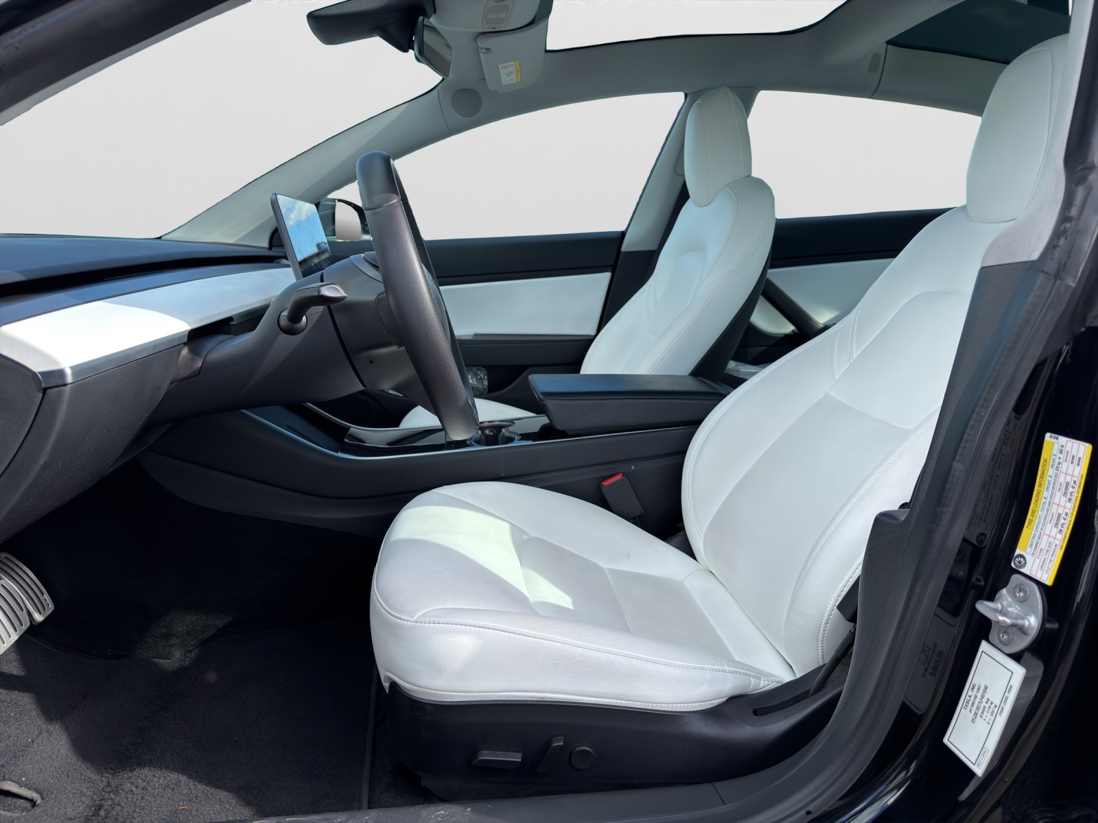 TESLA Model 3 Performance Dual Motor AWD-image-8