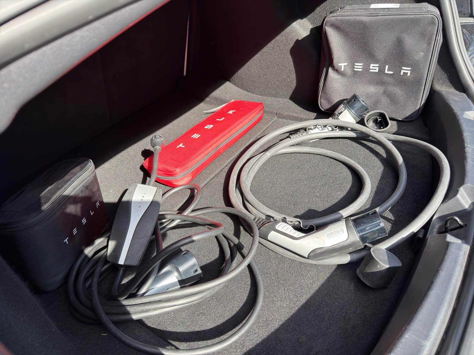 TESLA Model 3 Performance Dual Motor AWD-image-15