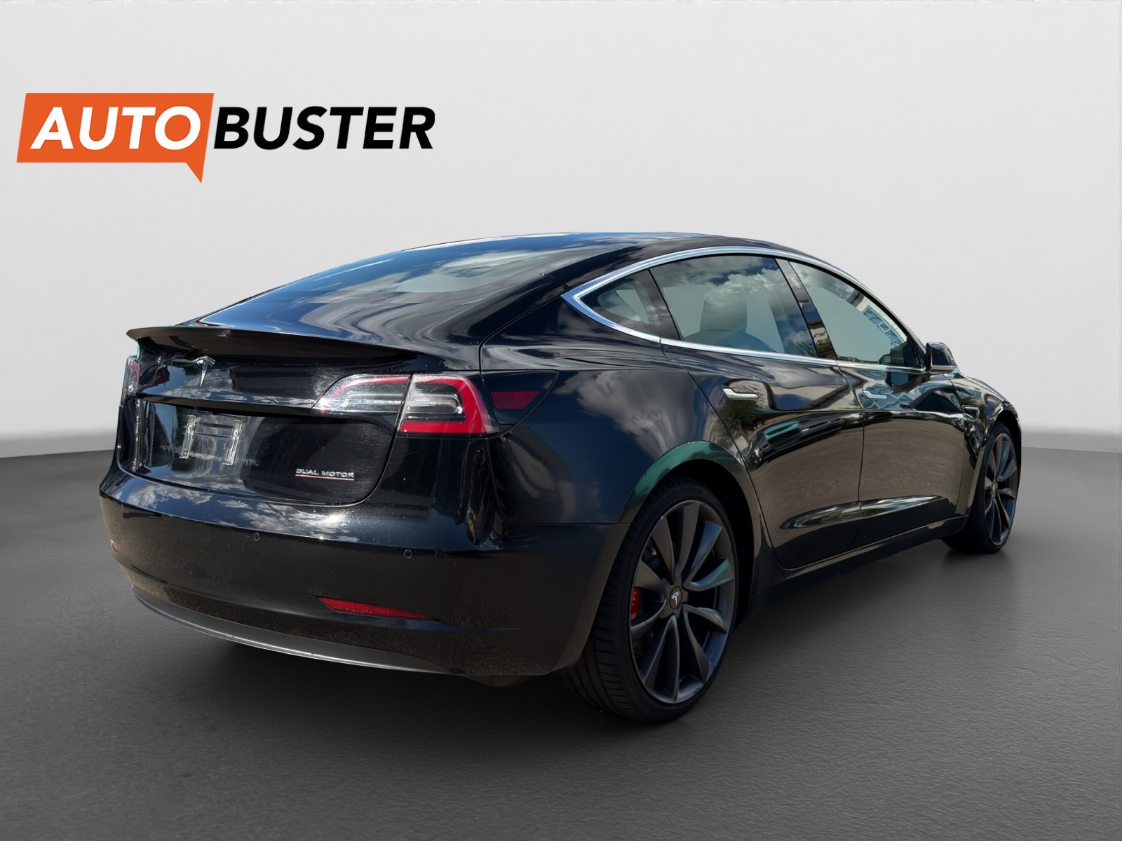 TESLA Model 3 Performance Dual Motor AWD-image-4