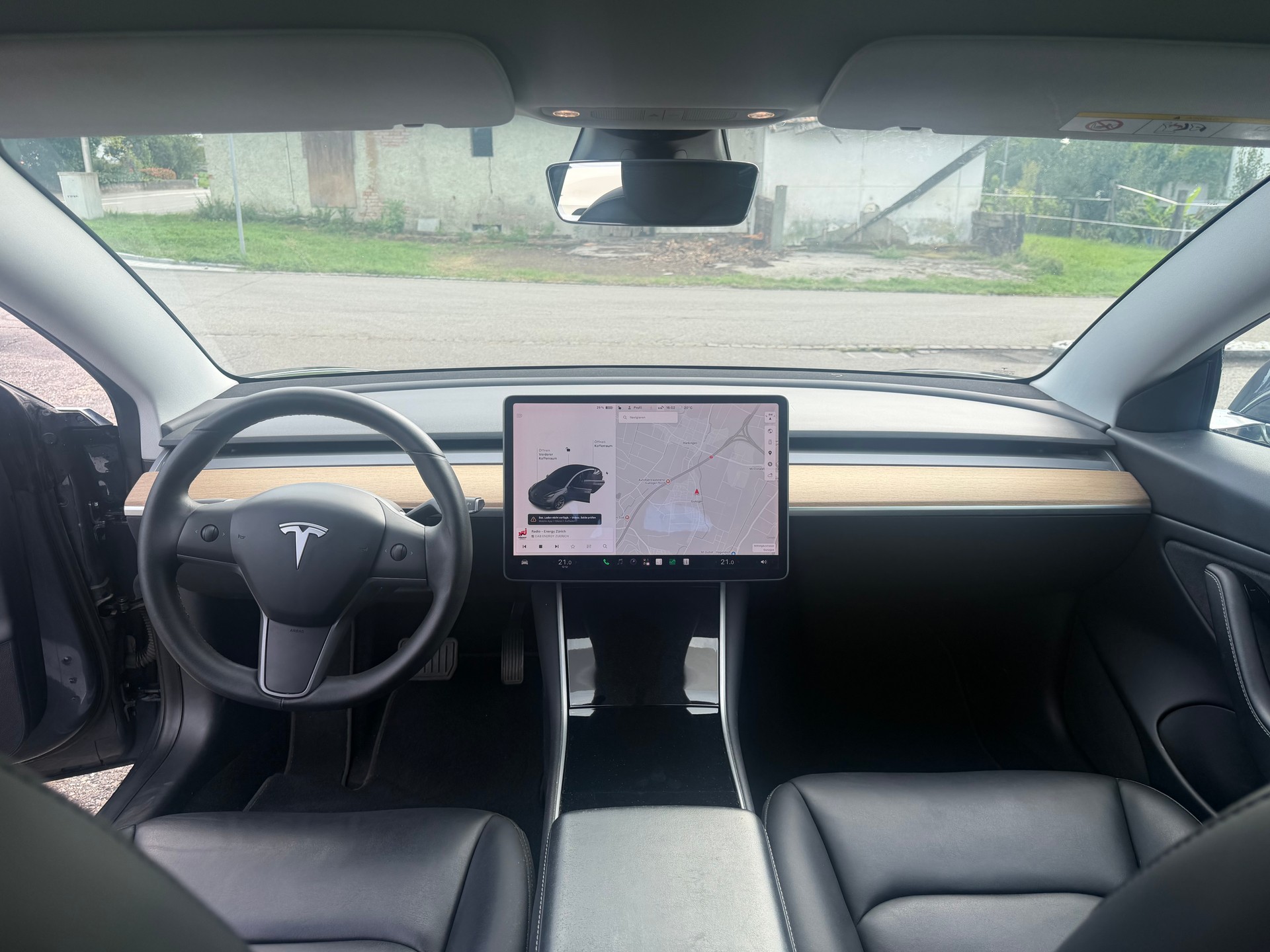 TESLA Model 3 Long Range Dual Motor AWD-image-13