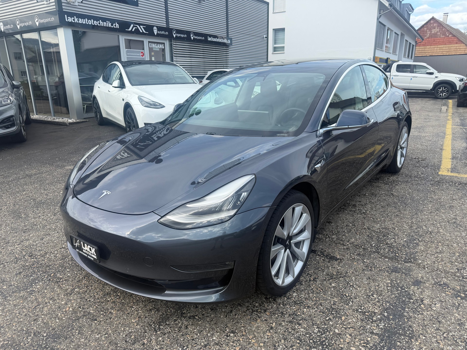 TESLA Model 3 Long Range Dual Motor AWD-image-1