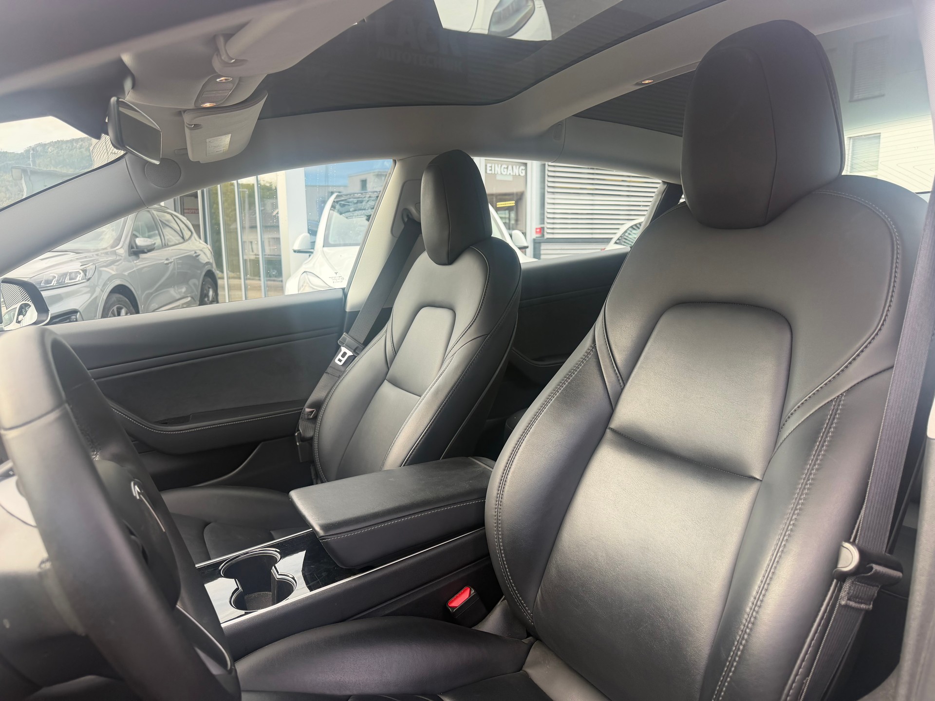 TESLA Model 3 Long Range Dual Motor AWD-image-12