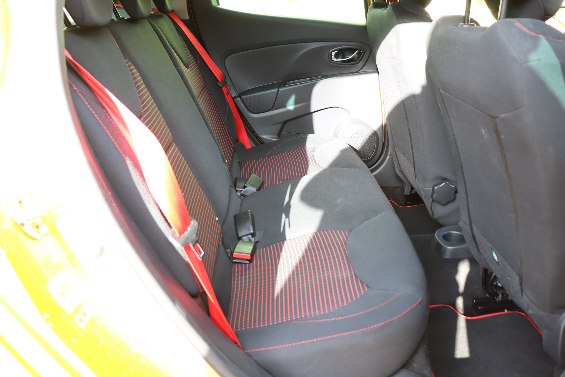 RENAULT Clio 1.6 T RS 200 EDC-image-13
